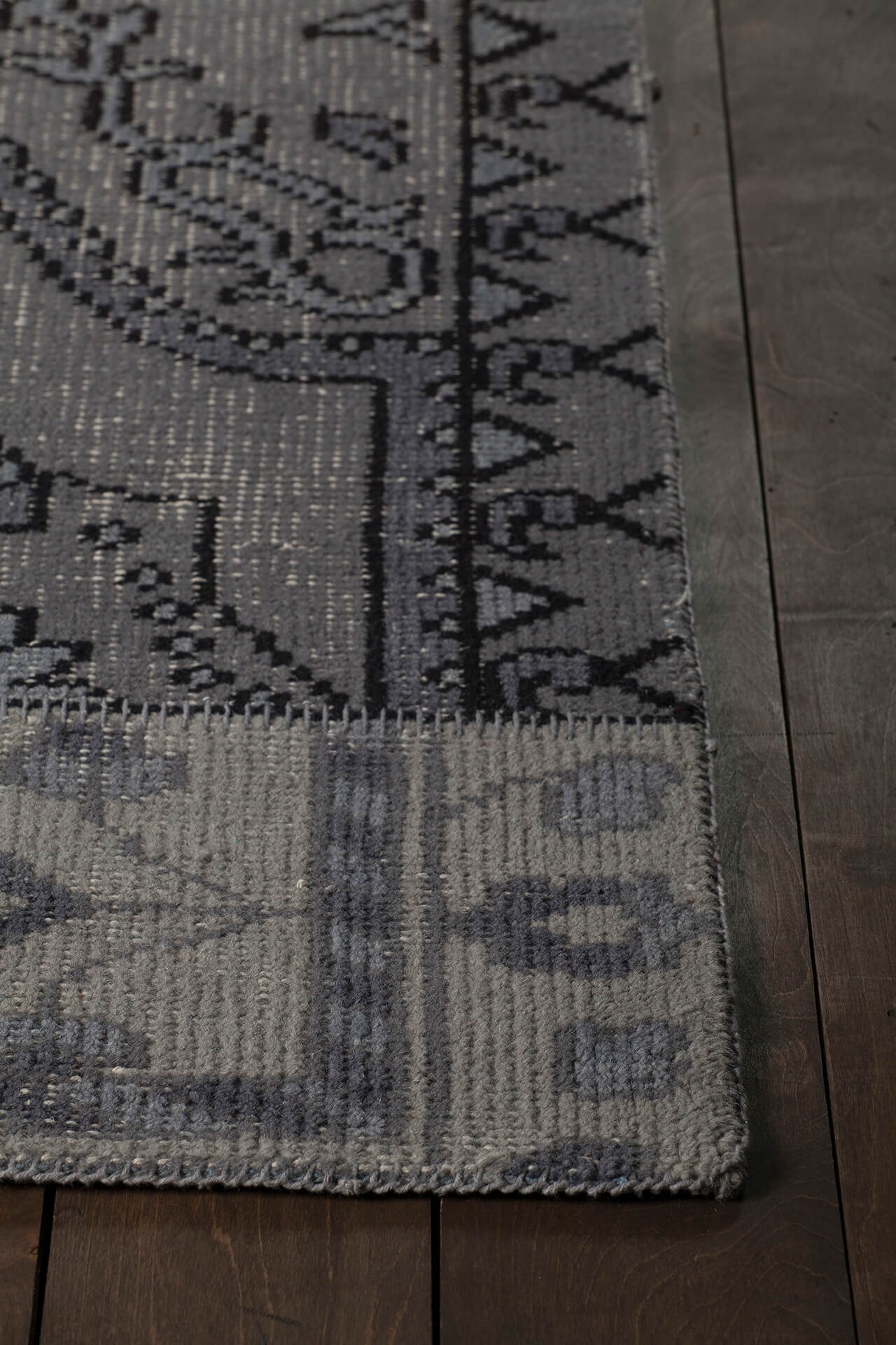 Fusion Wool Rectangular Hand-knotted Rug, 5' x 7'6"