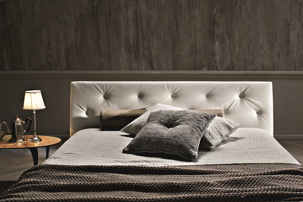 Gap Storage Bed, Queen Size by J&M Furniture