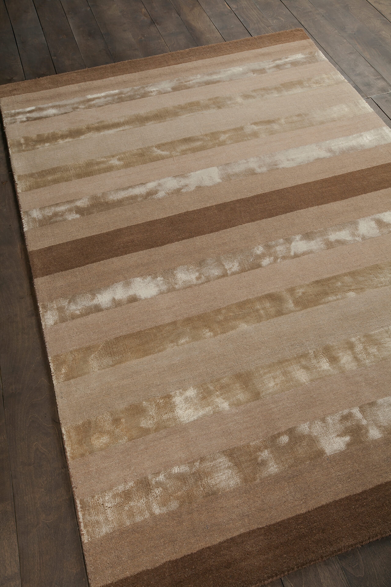 Gardenia Wool/Viscose Rectangular Hand-woven Rug, 7'9" x 10'6"