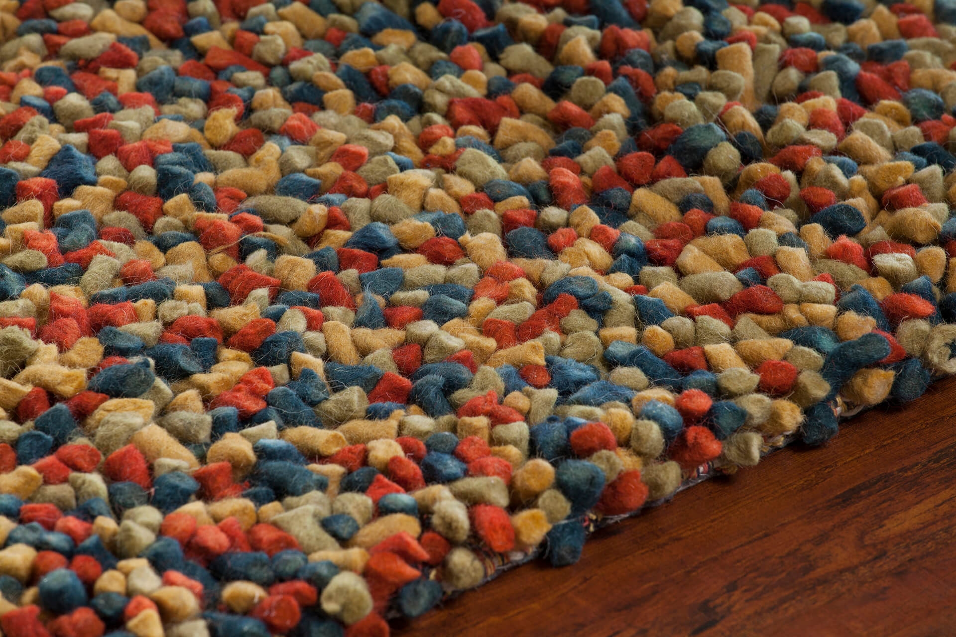 Gems Wool Rectangular Hand-woven Rug, 5' x 7'6"