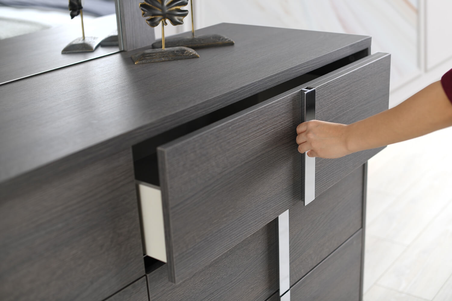 Giulia Premium Wood Veneer 6-Drawer Dresser