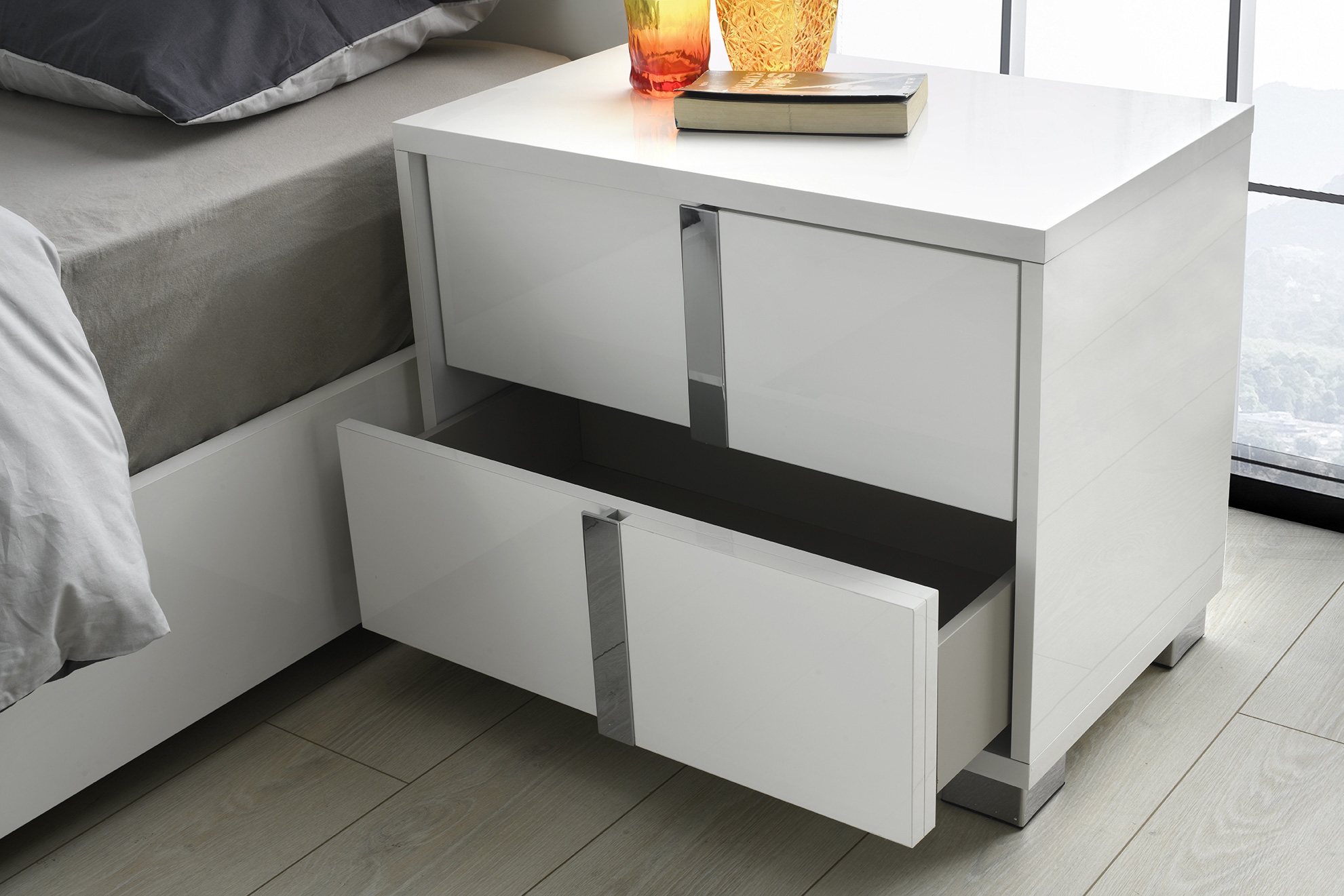 Giulia Premium Gloss Wood Veneer 2-Drawer Left Nightstand