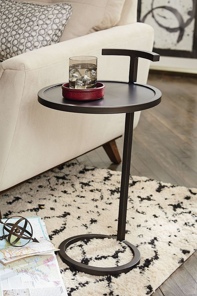 Hammary Hidden Treasures Round Chairside Table, Black