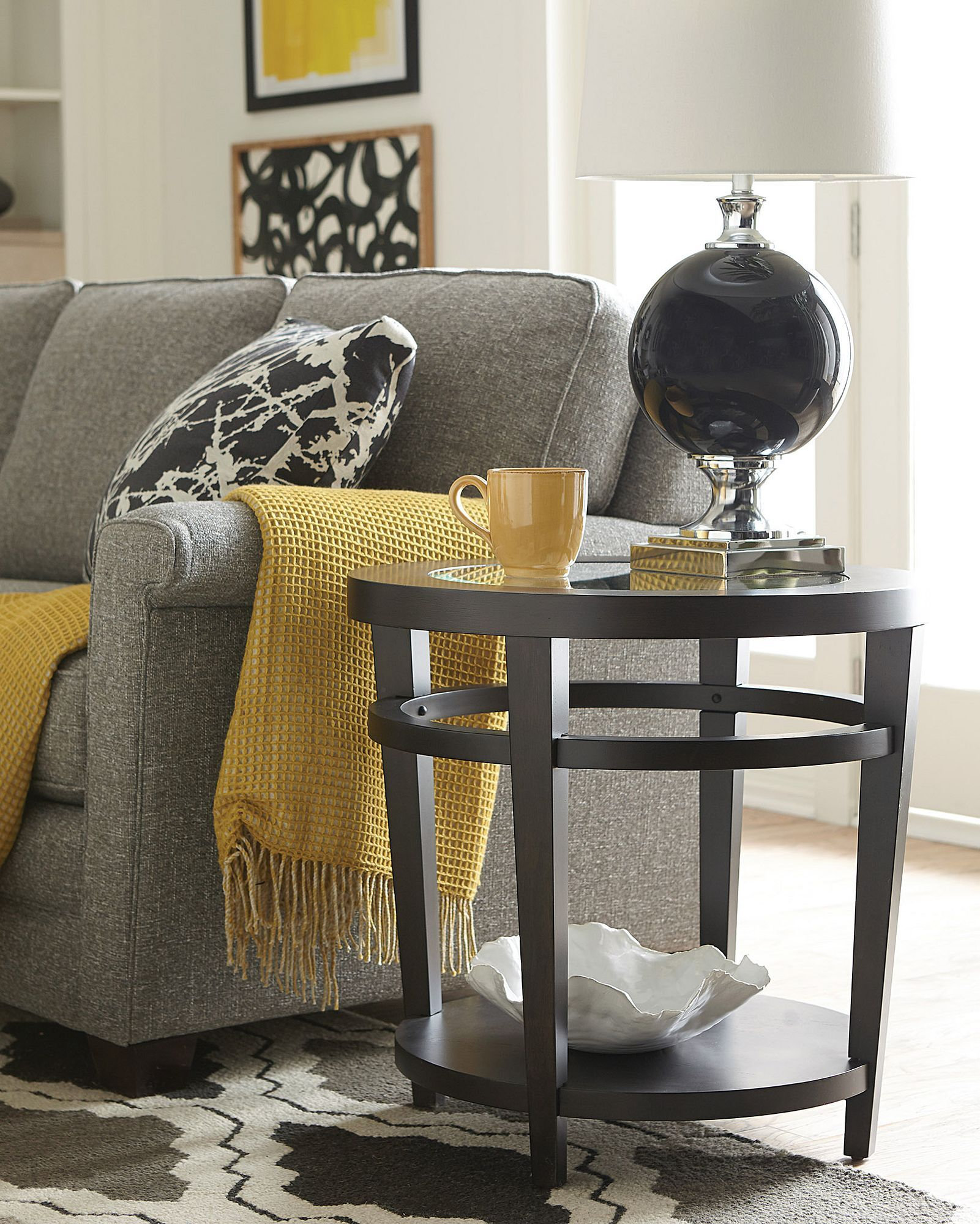 Living Room Hammary Urbana Round End Table