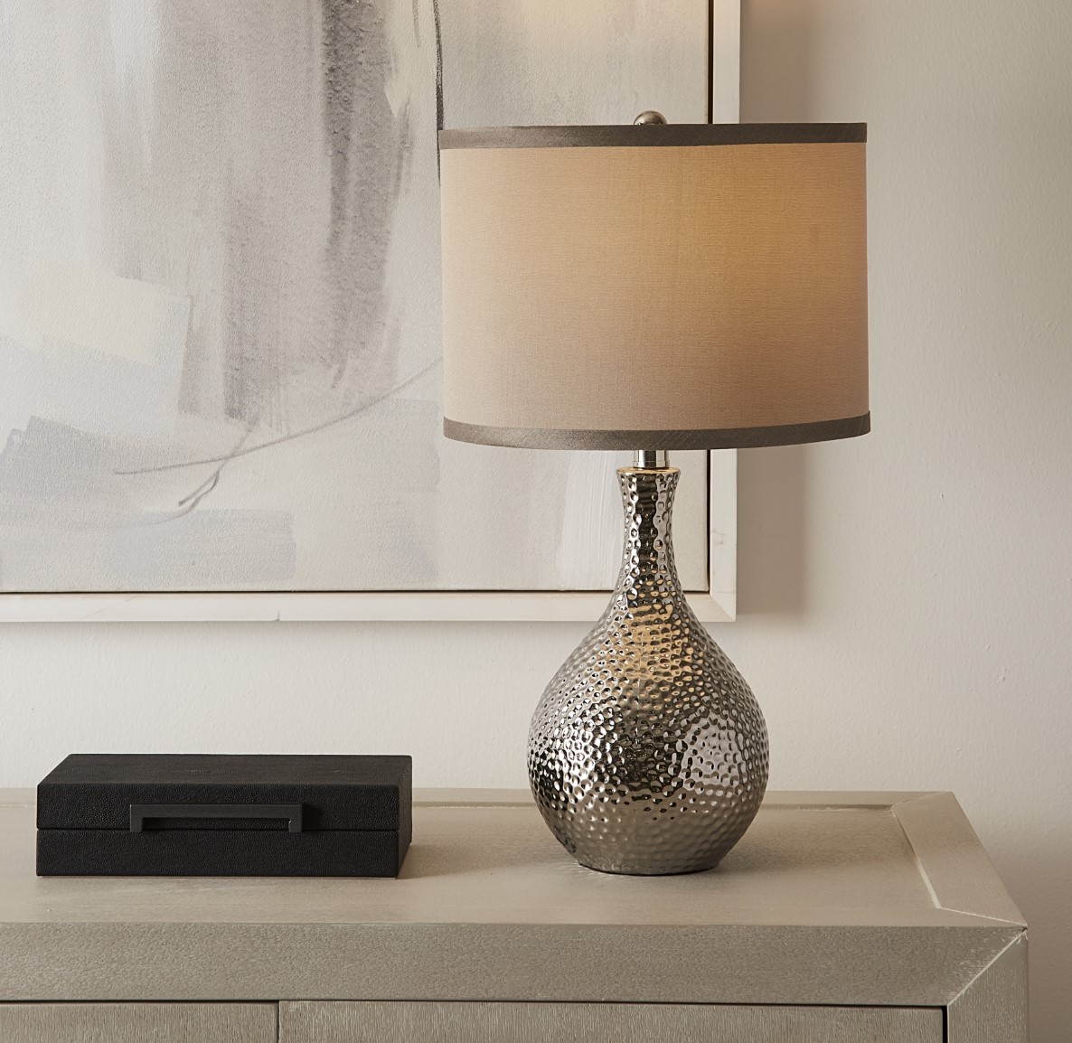 Hammered Chrome-plated Table Lamp