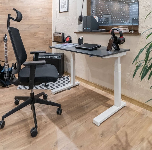 Compact Drive 39" x 23.6" Straight Ergonomic Sit-Stand Home/Office Desk