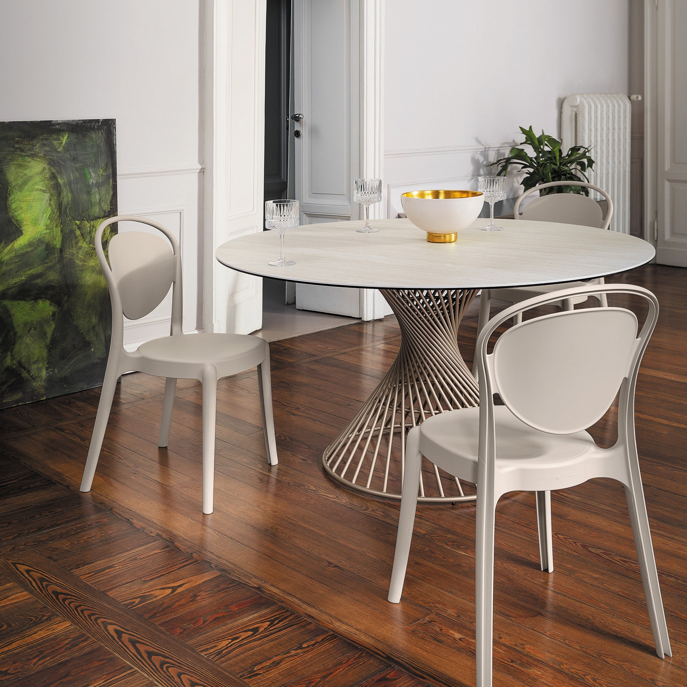 Vortex Metal/Ceramic Round Dining Table