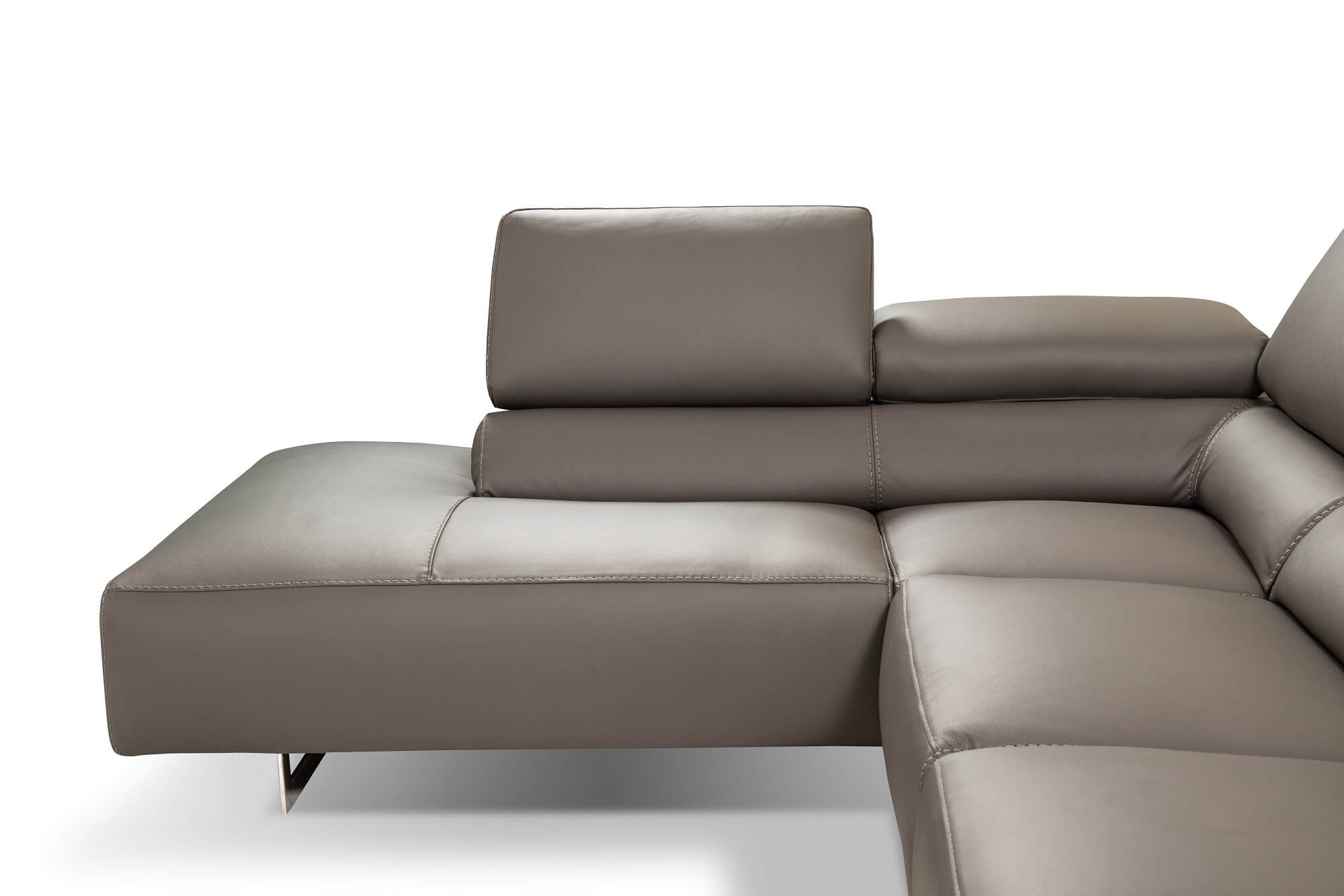 i794 Sectional Sectional in Grey 
