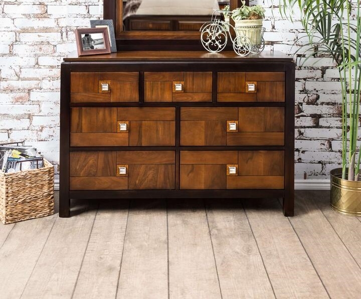 Patra Wood Dresser w/7 Drawers