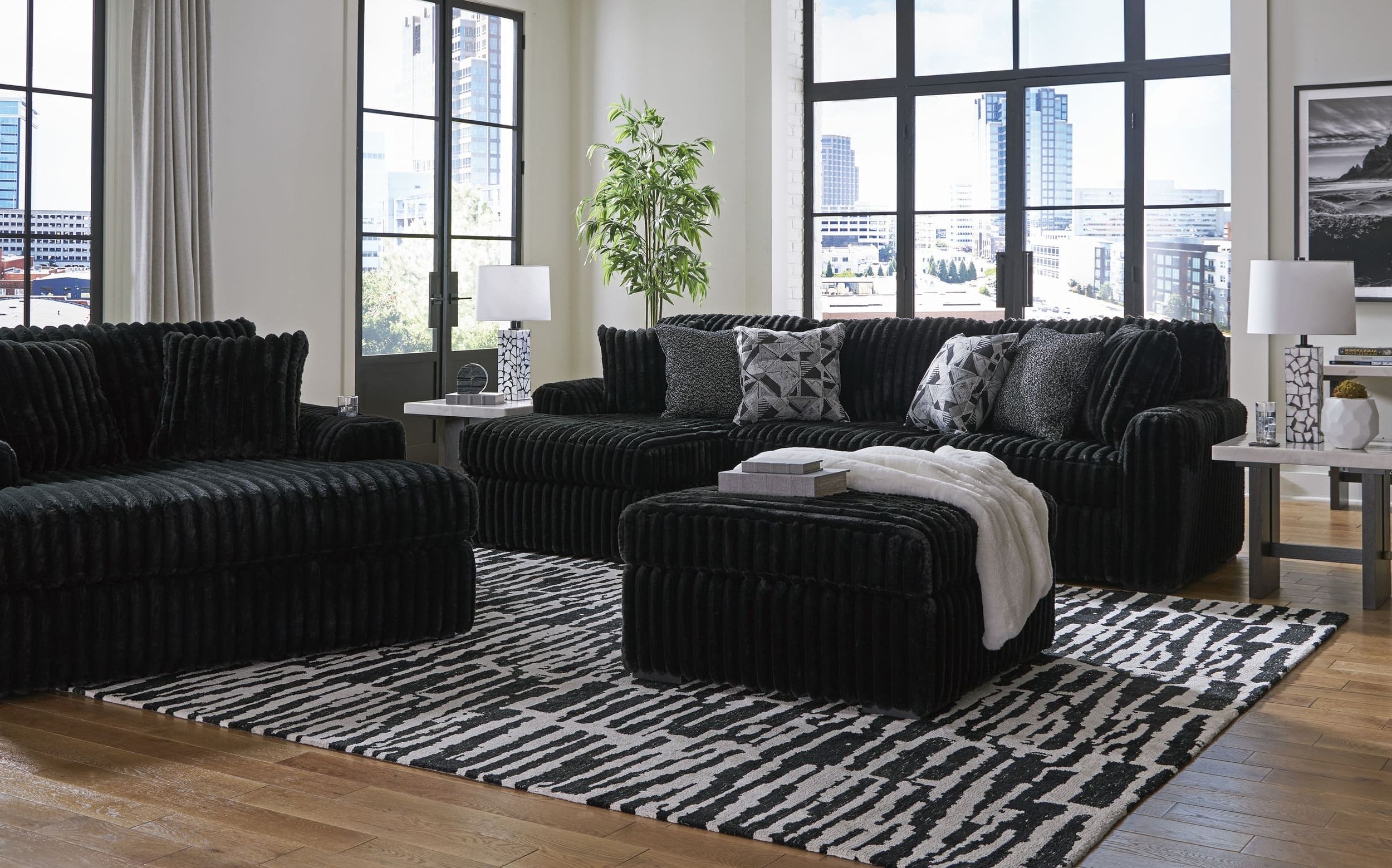 Midnight-Madness 2-Piece Polyester L-Shaped Sectional Sofa w/Left Arm Chaise Facing