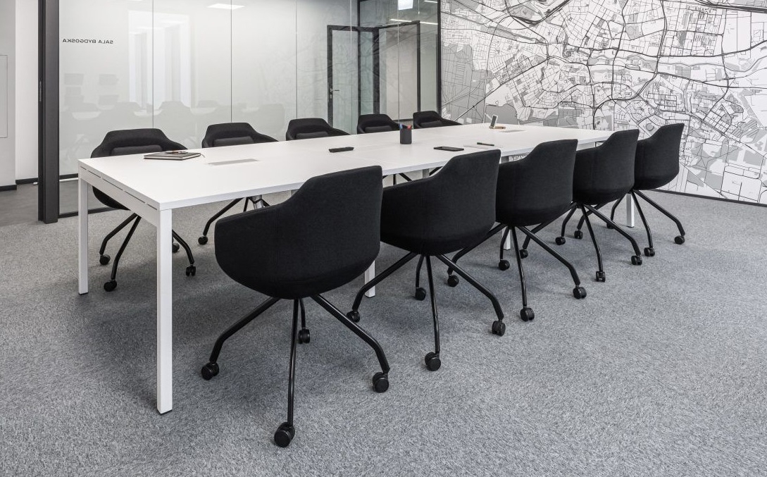 OGI_Y Customizable Meeting Conference Table