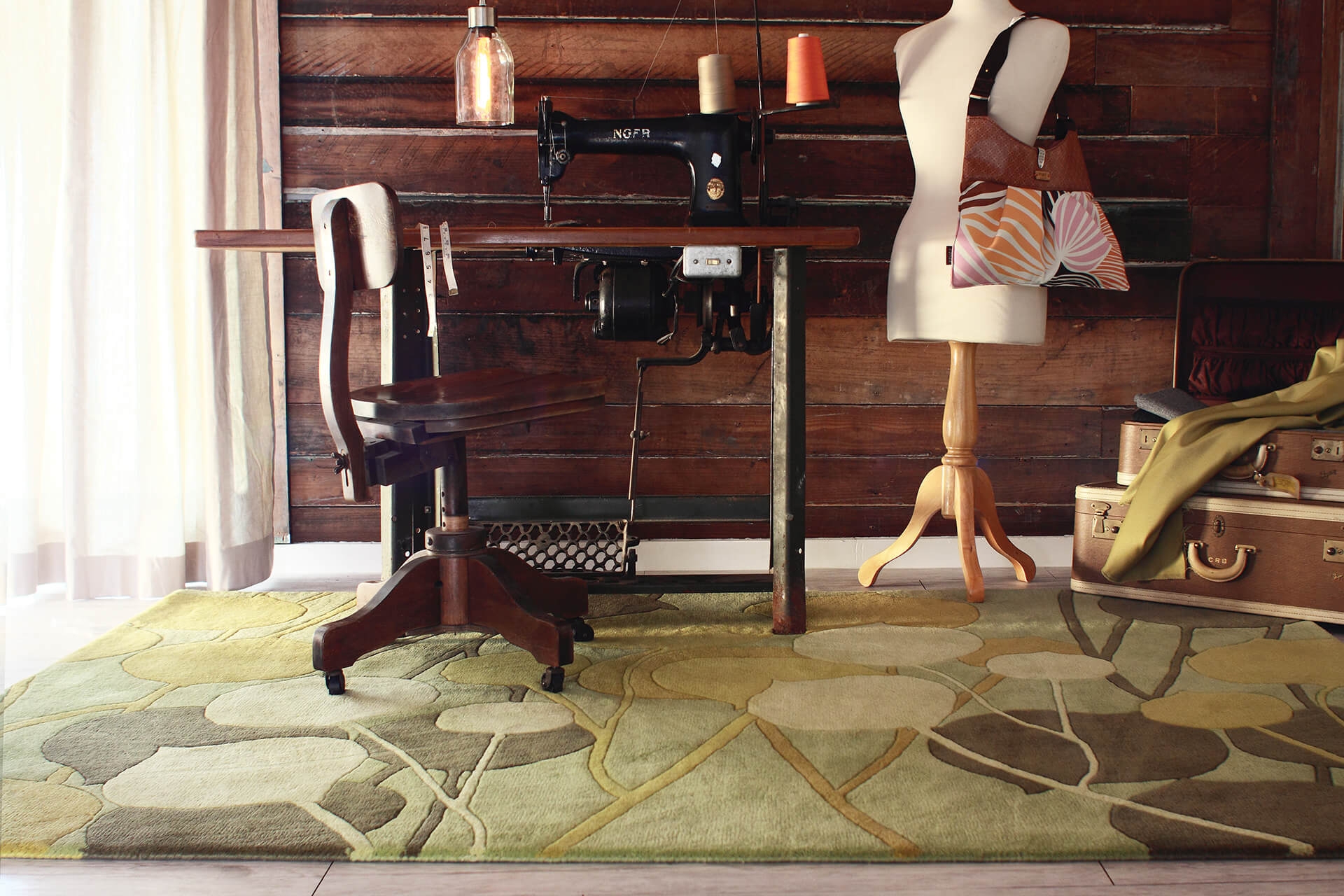 Inhabit Wool Rectangular Hand-tufted Rug, 5' x 7'6"