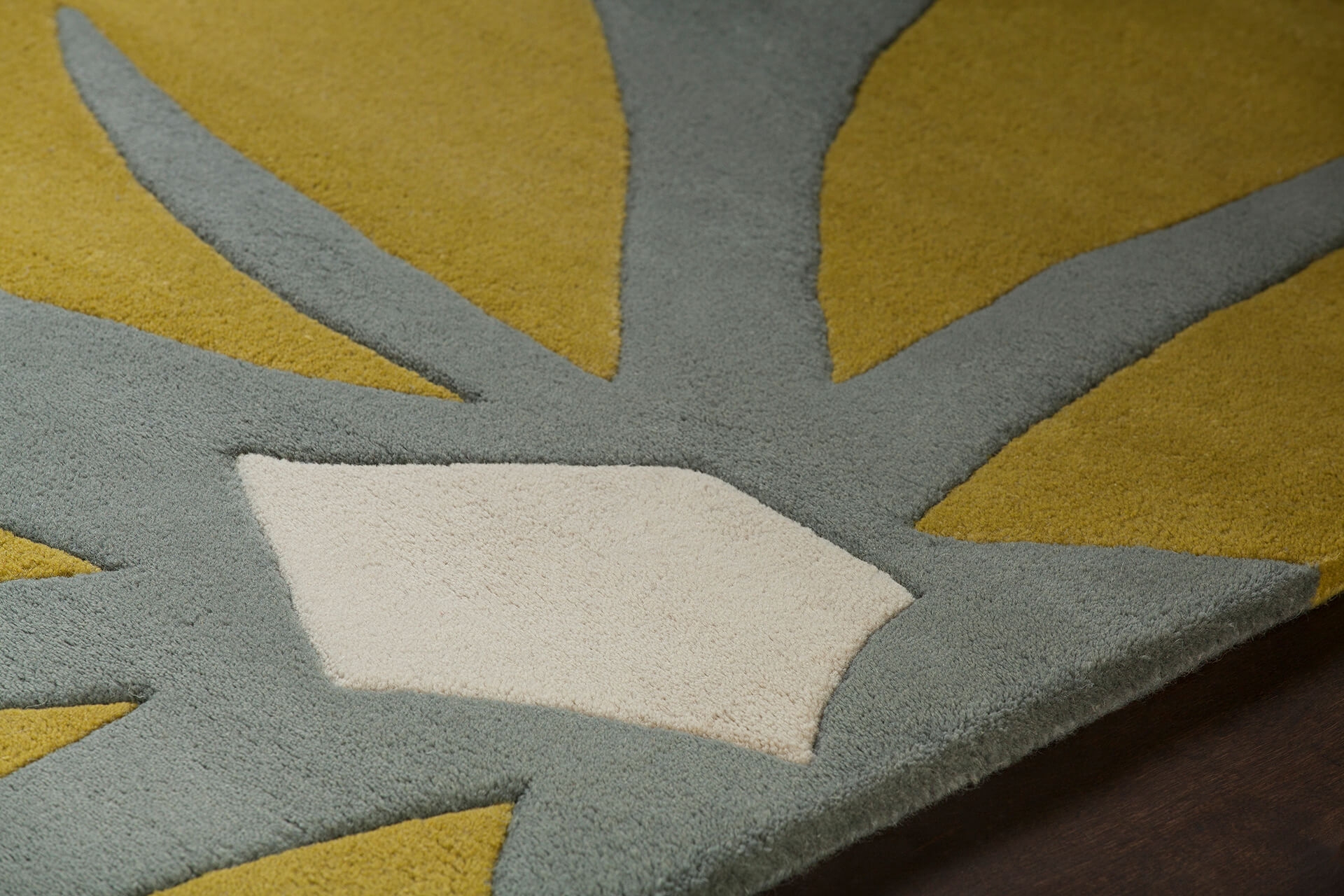 Inhabit Wool Rectangular Hand-tufted Rug, 5' x 7'6"