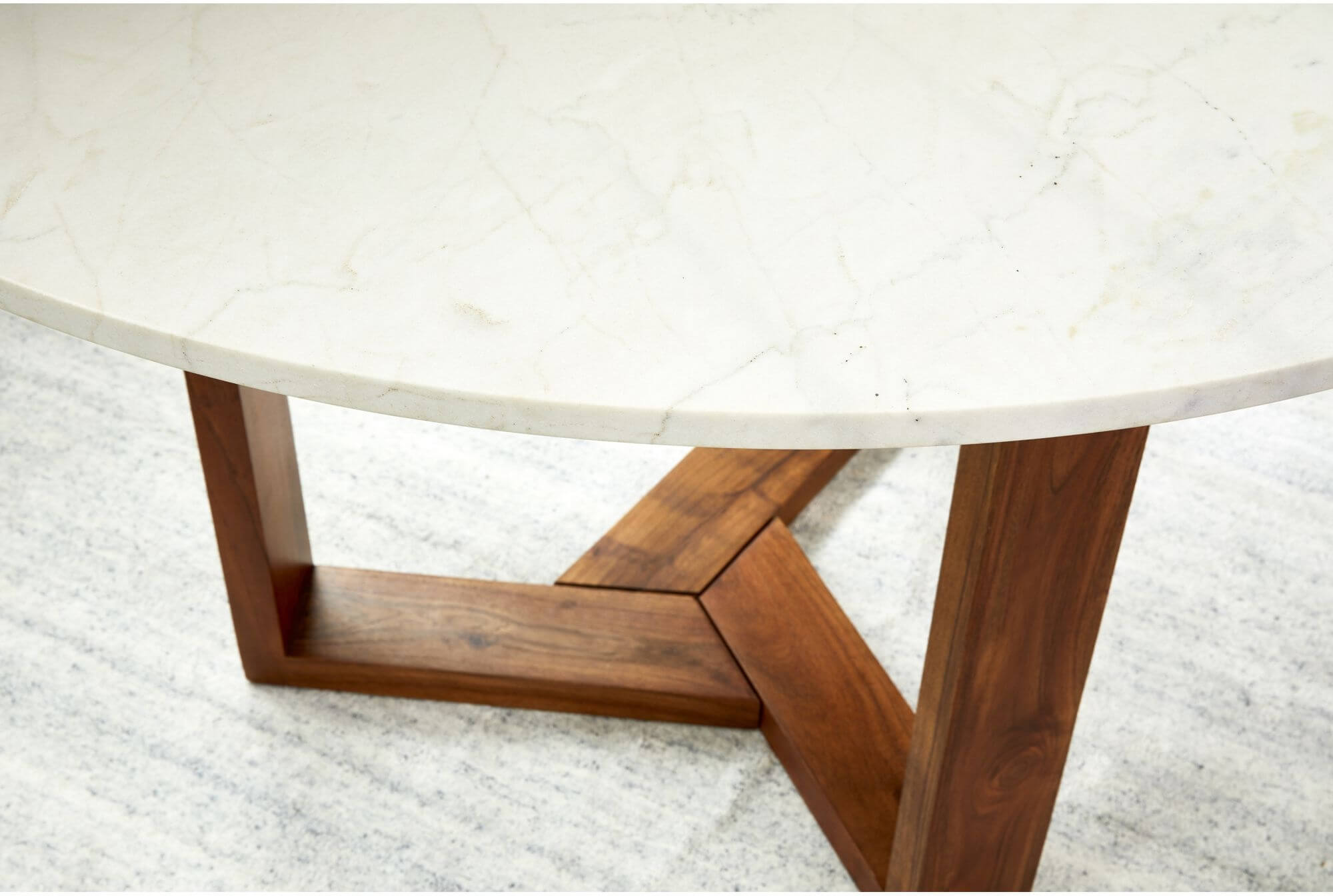 Jinxx Dining Table