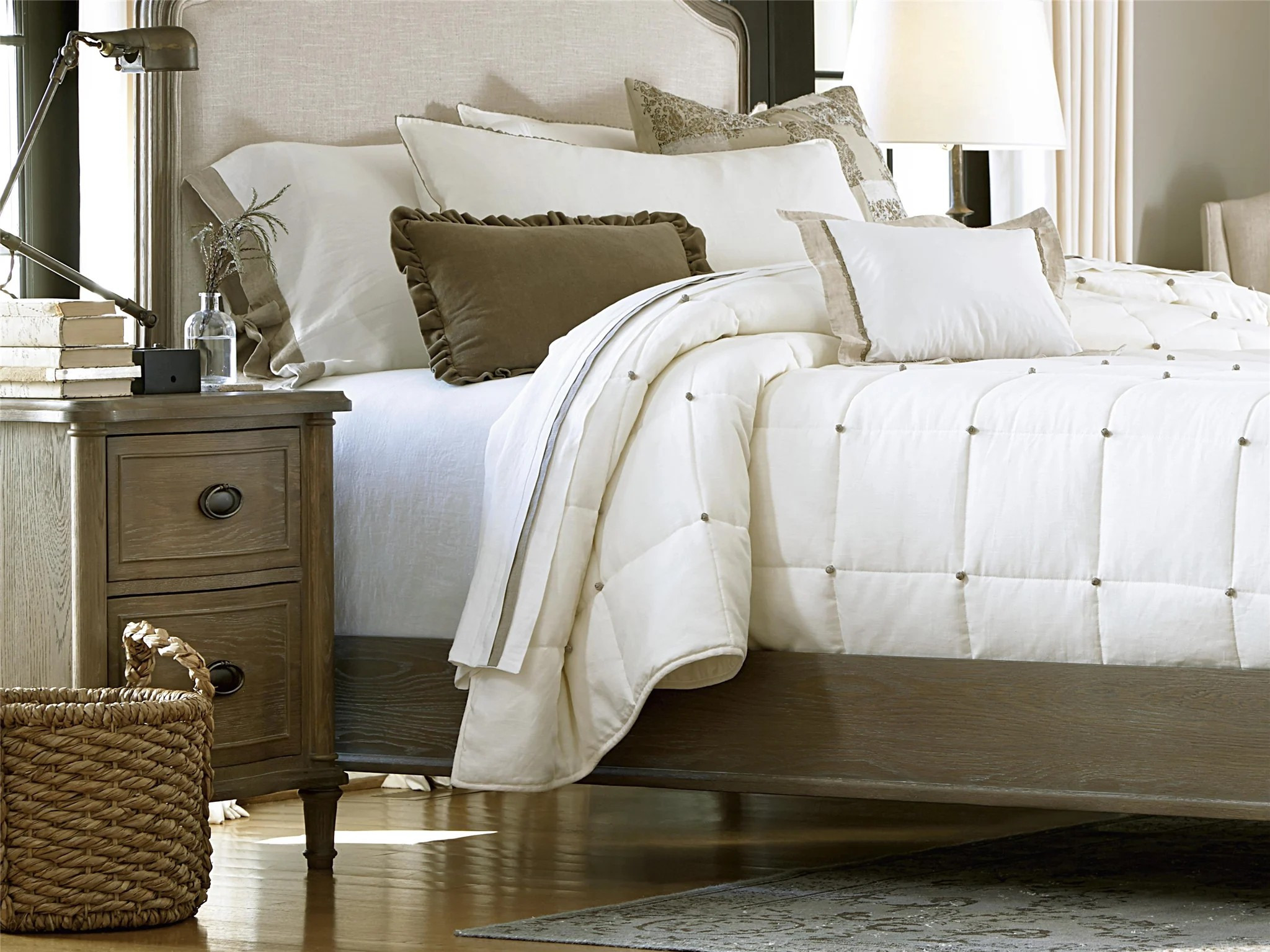 Devon Fabric/Wood Panel Bedroom Set