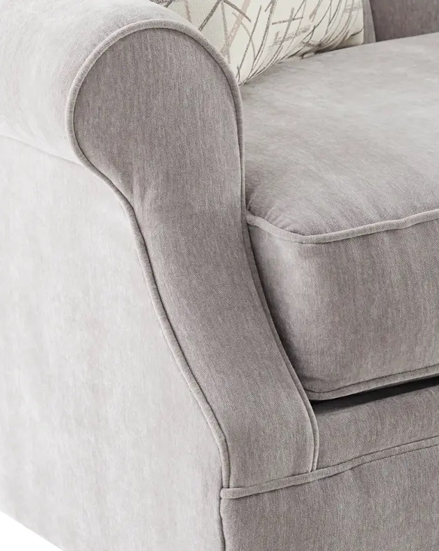 Burbank Fabric Tufted Loveseat w/Pillows