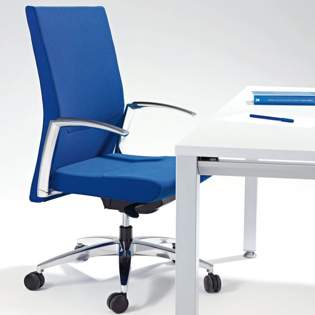 Kados Adjustable Swivel Office Executive High Back Chair w/Synchro Mechanism