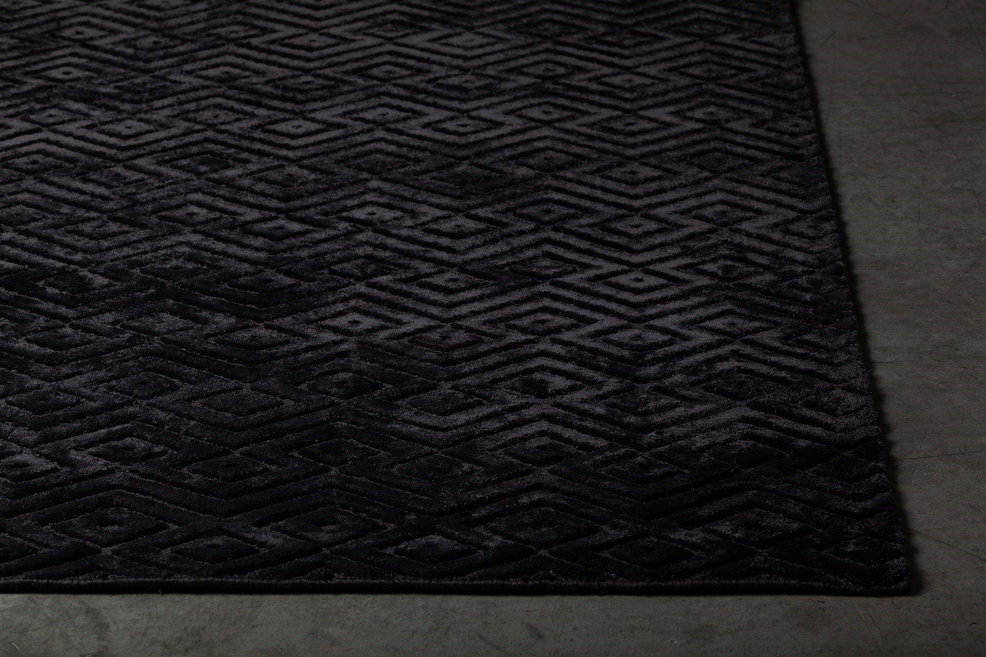 Keira Viscose Rectangular Handmade Rug, 7'9" x 10'6"