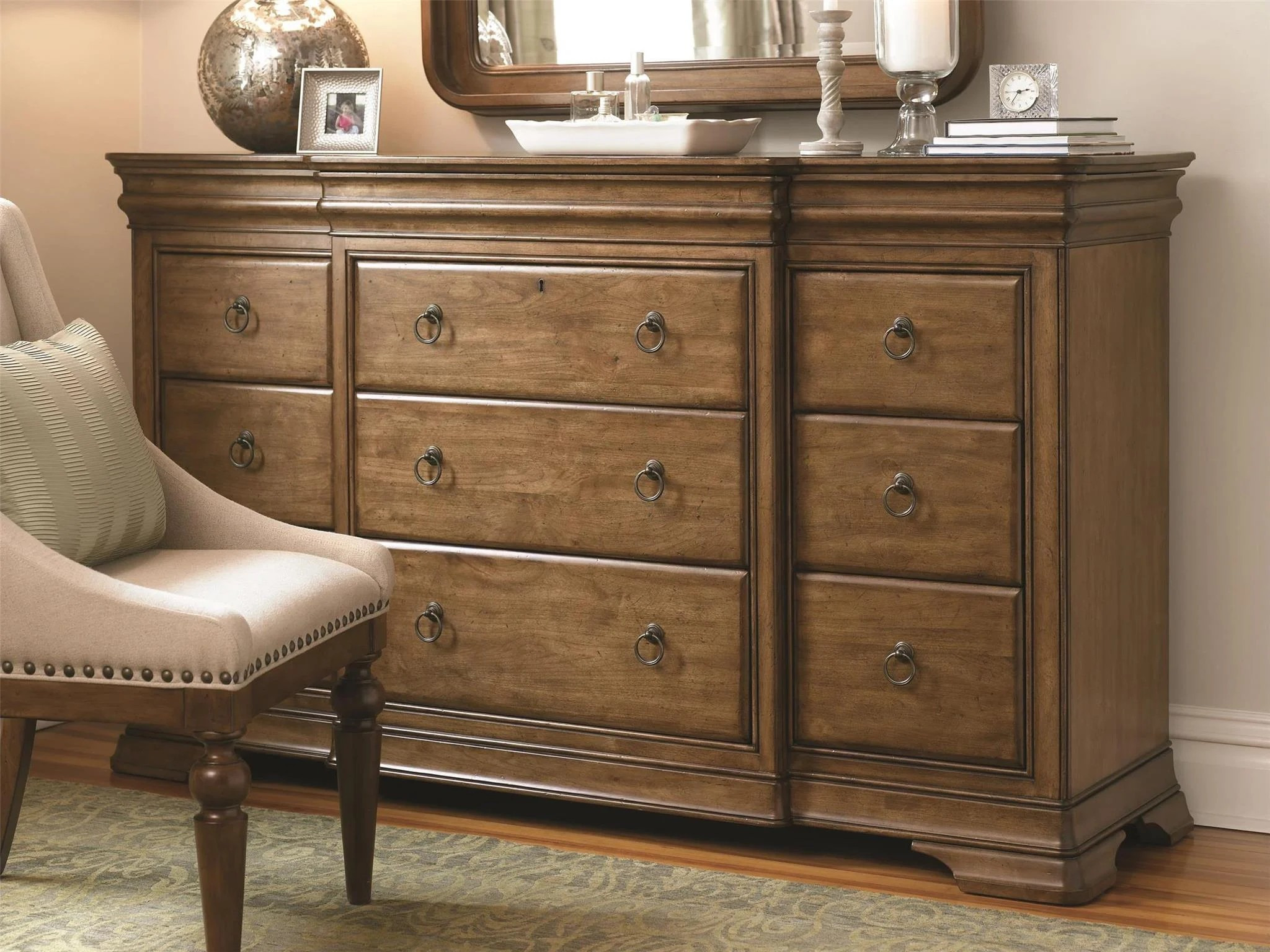 New Lou Wood Sleigh Bedroom Set