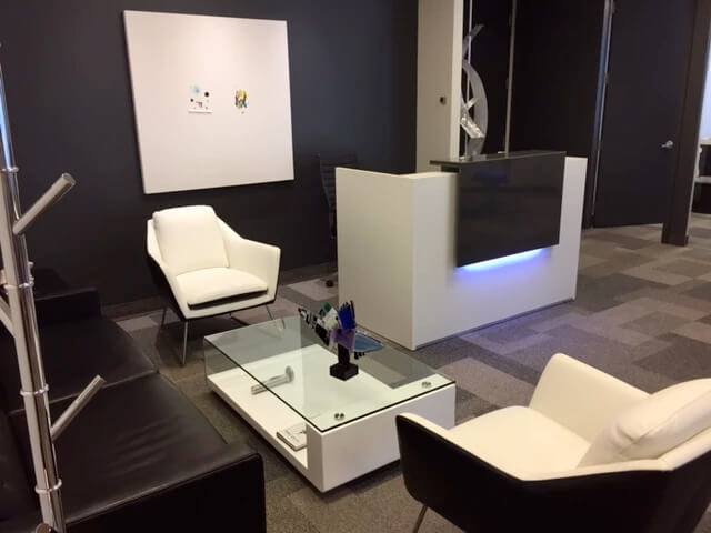 Tera Customizable Reception Desk