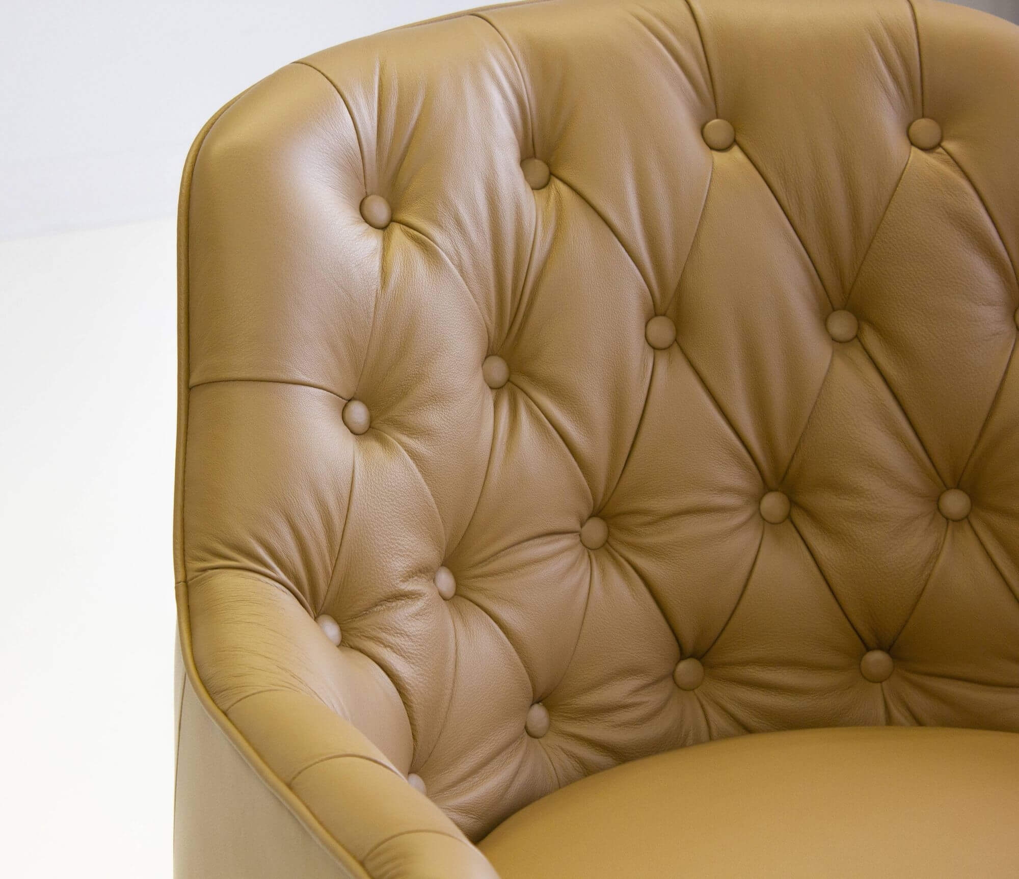 Ellington Leather Lounge Chair