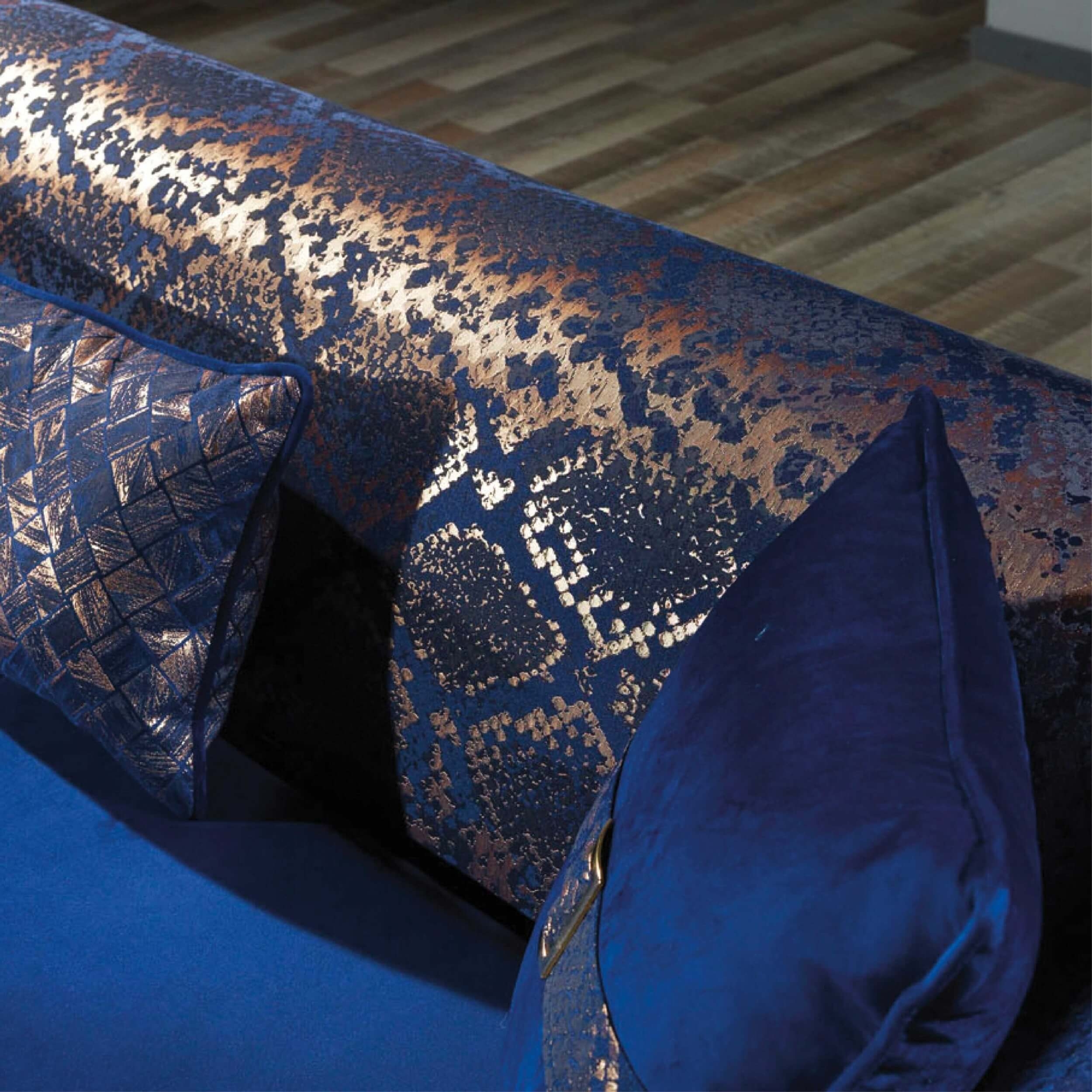 Lima Velvet Loveseat