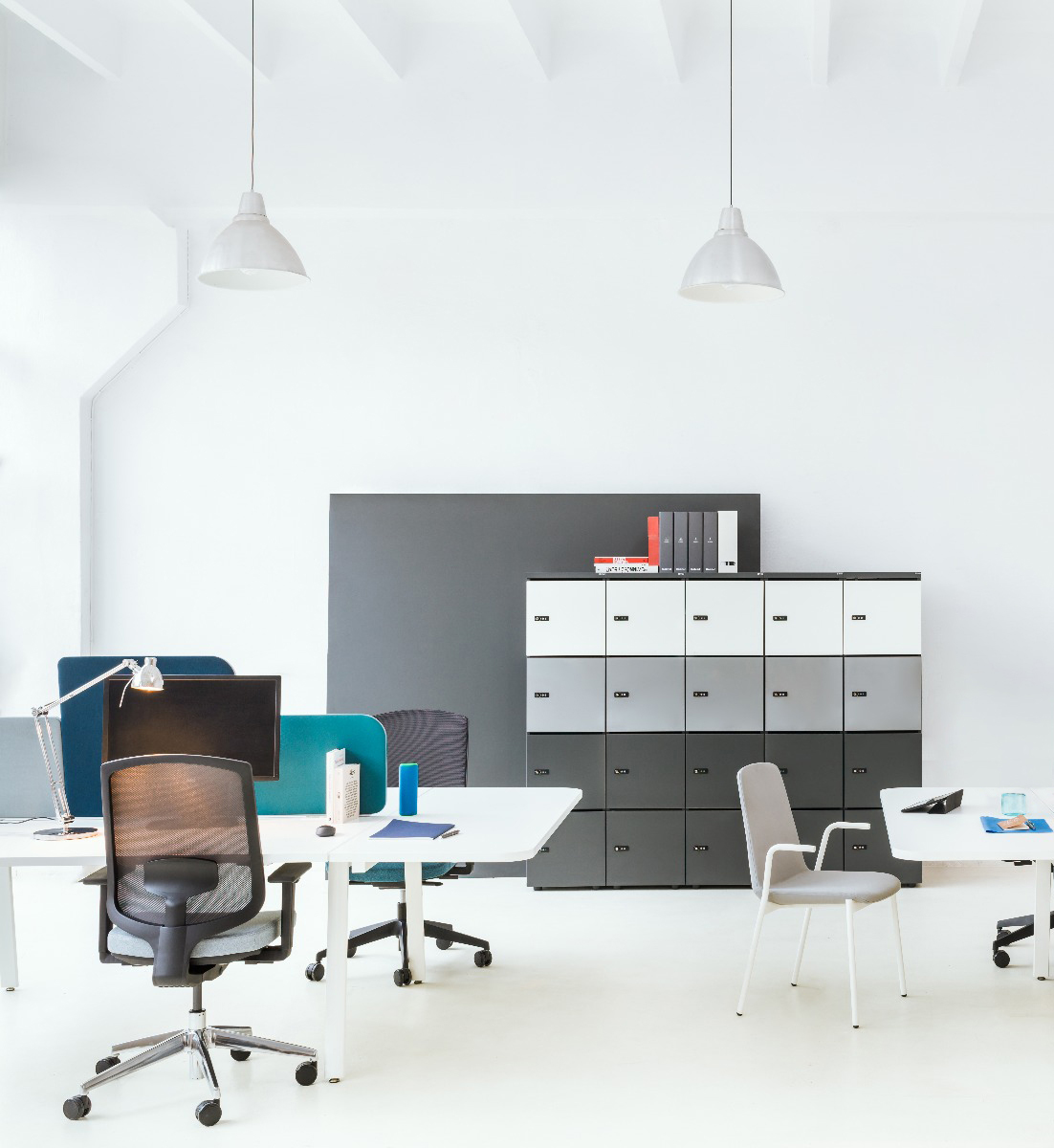 Standard 5-Unit Modular Locker System w/20 Lockers by MDD Office Furniture