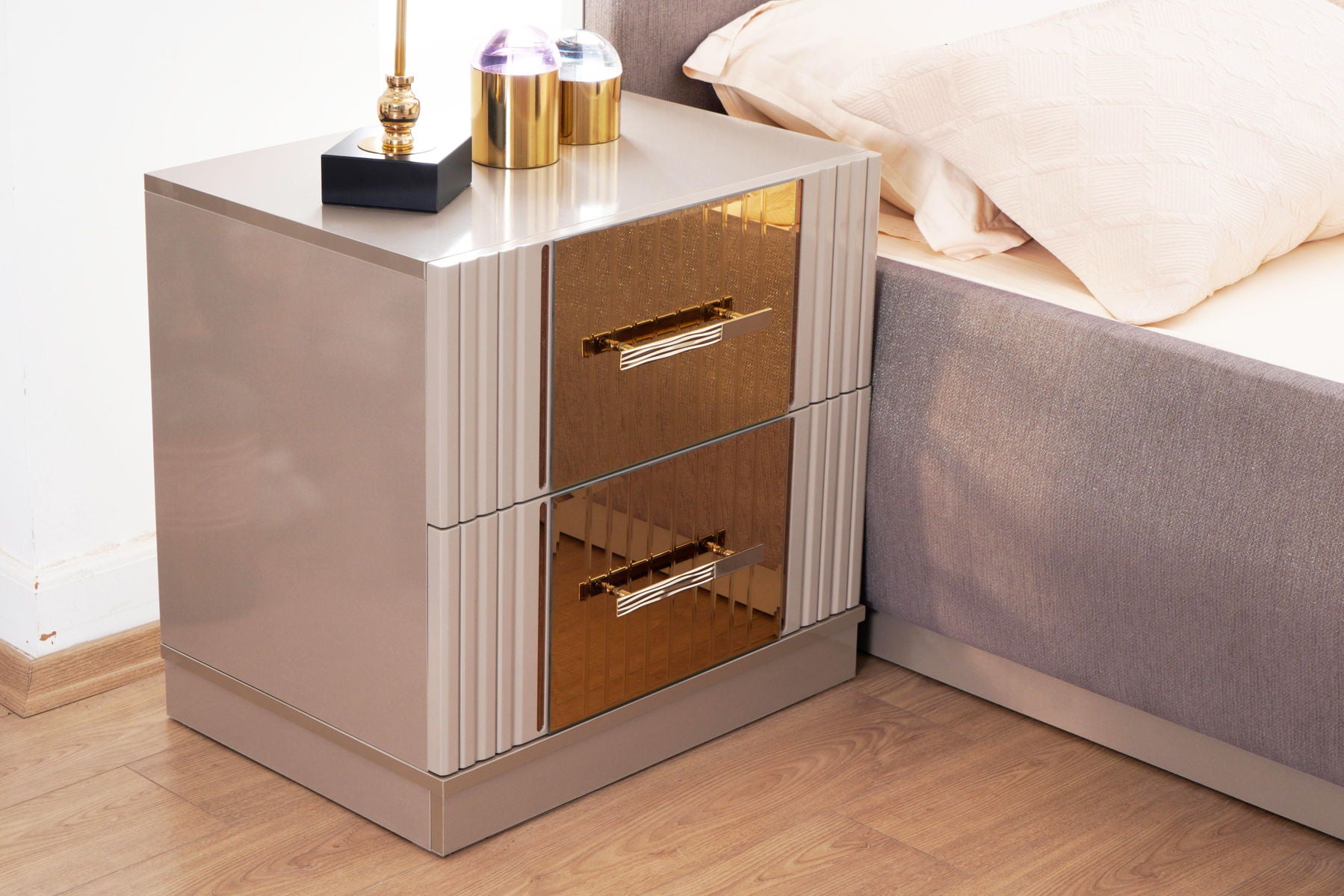 Lorenzo 2-Drawer Wood Veneer Nightstand