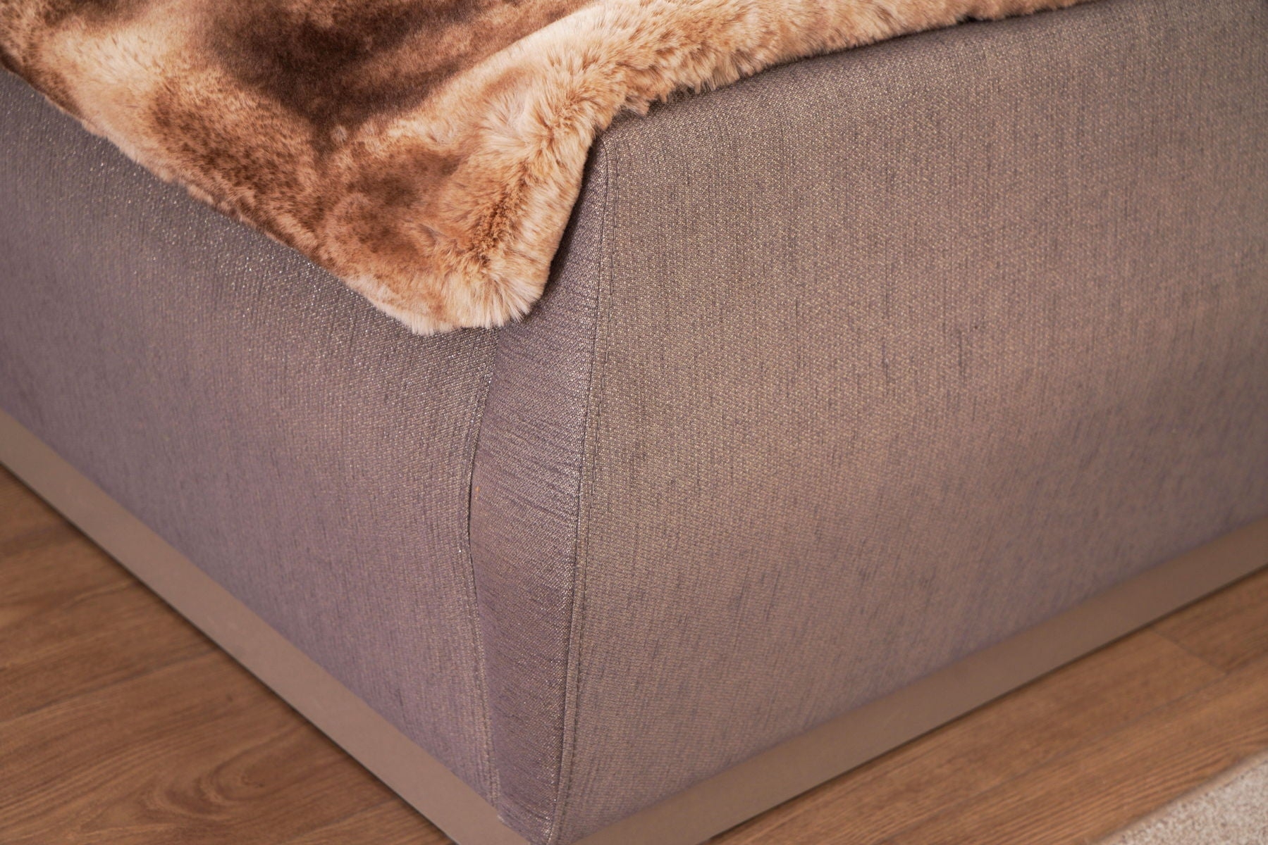 Lorenzo Fabric Upholstered Bed