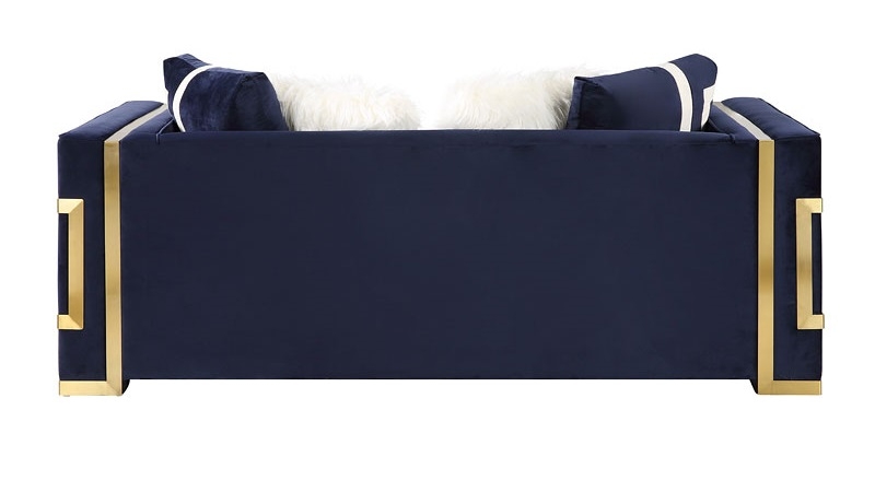Virrux Velvet Loveseat w/Pillows