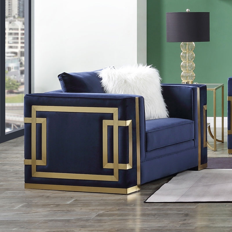 Virrux Velvet Chair w/Pillows