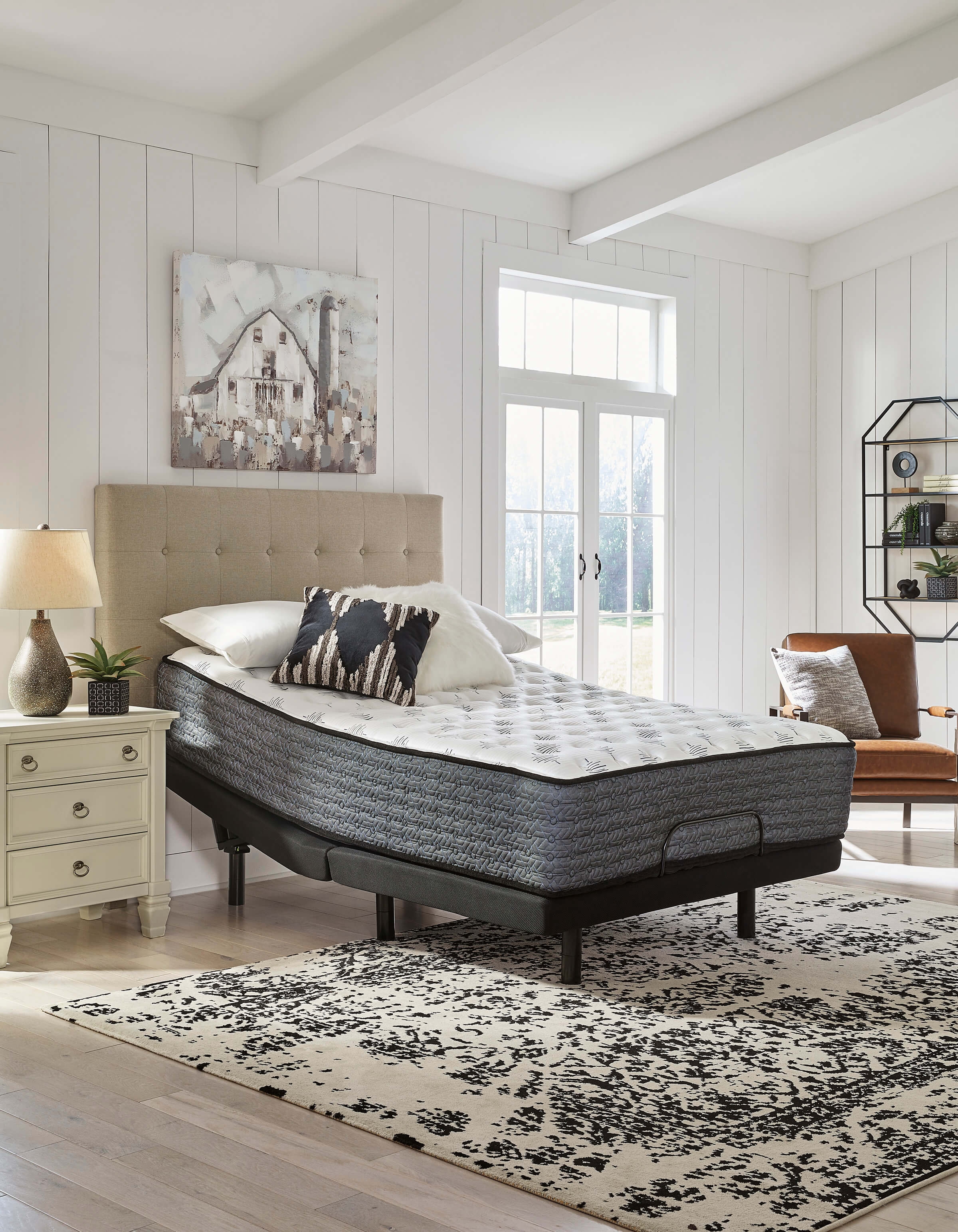 14" Ultra Luxury Firm Tight Top Memory Foam Mattress, Queen Size