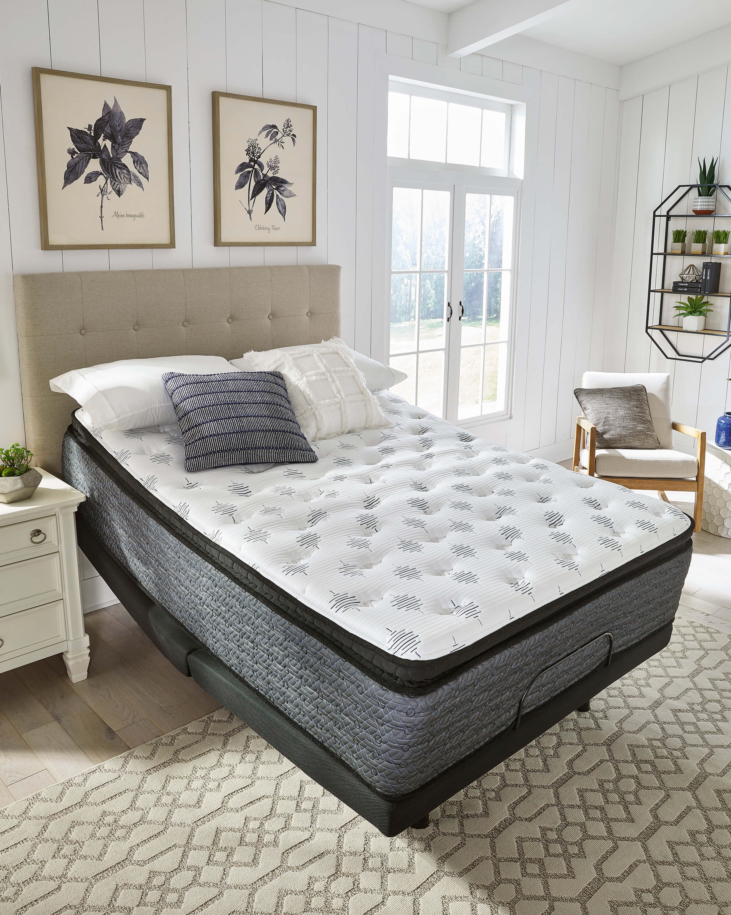17" Ultra Luxury PT Latex Mattress, King Size