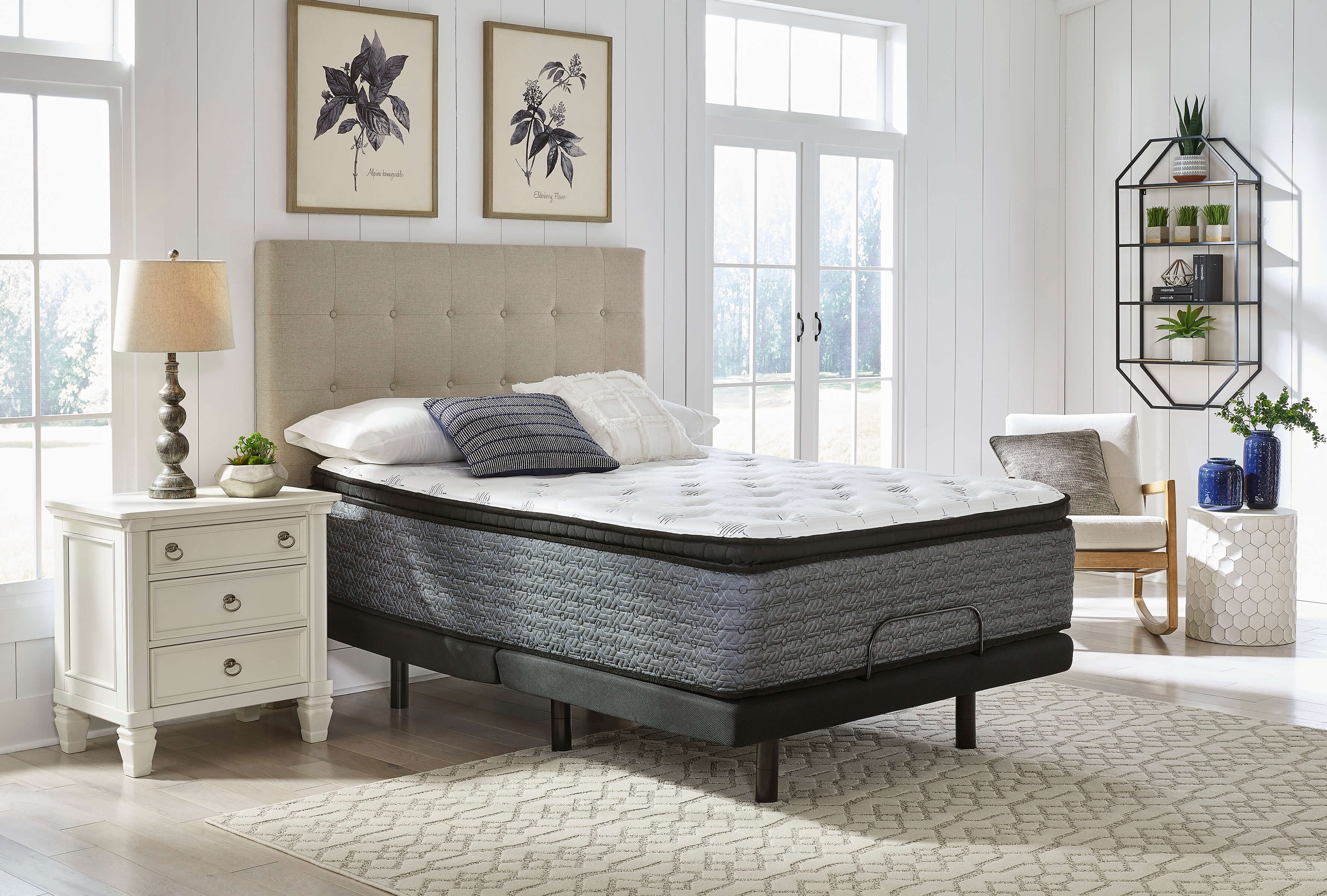 17" Ultra Luxury PT Latex Mattress, King Size