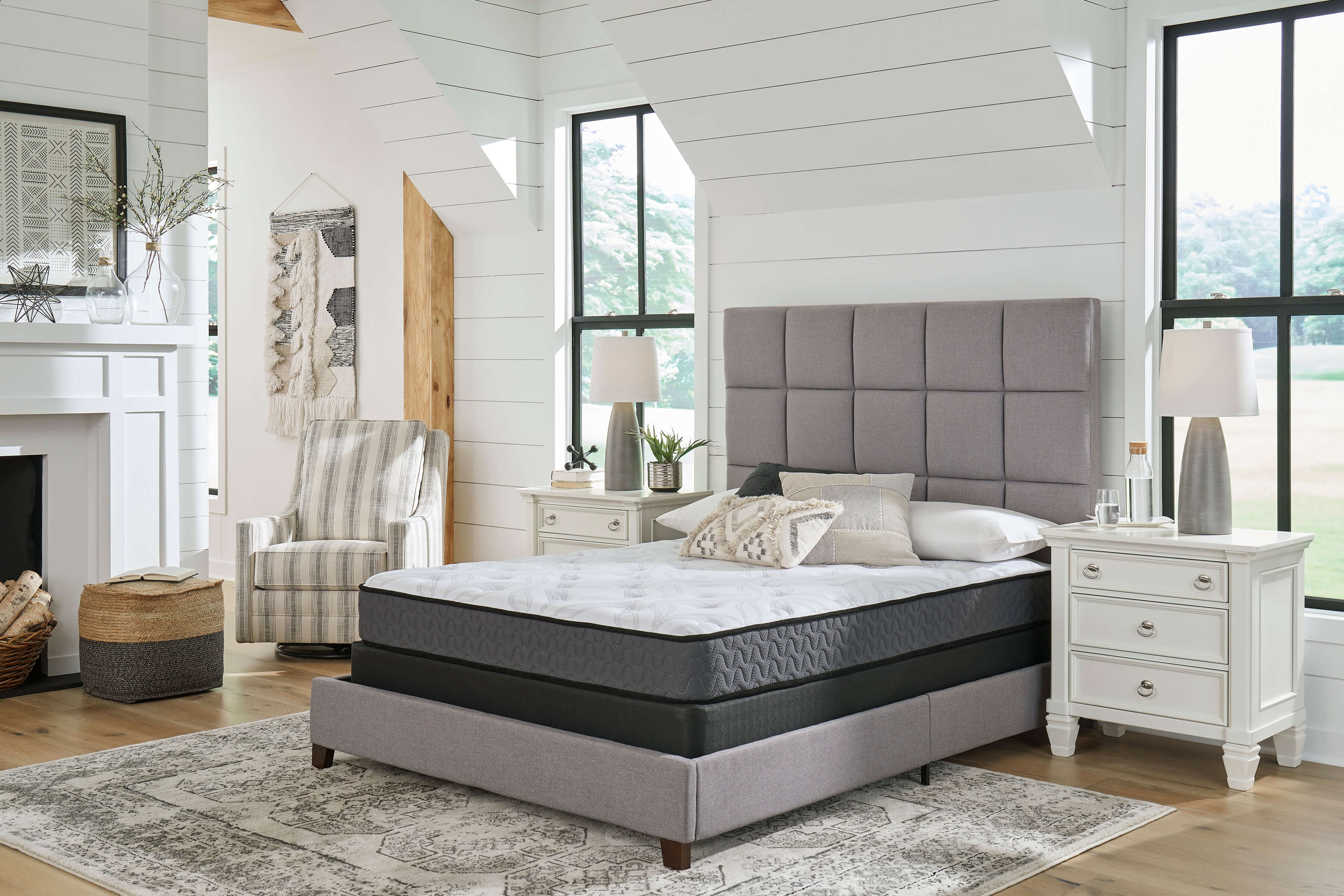 8" Bonnell Hybrid Mattress, Queen Size
