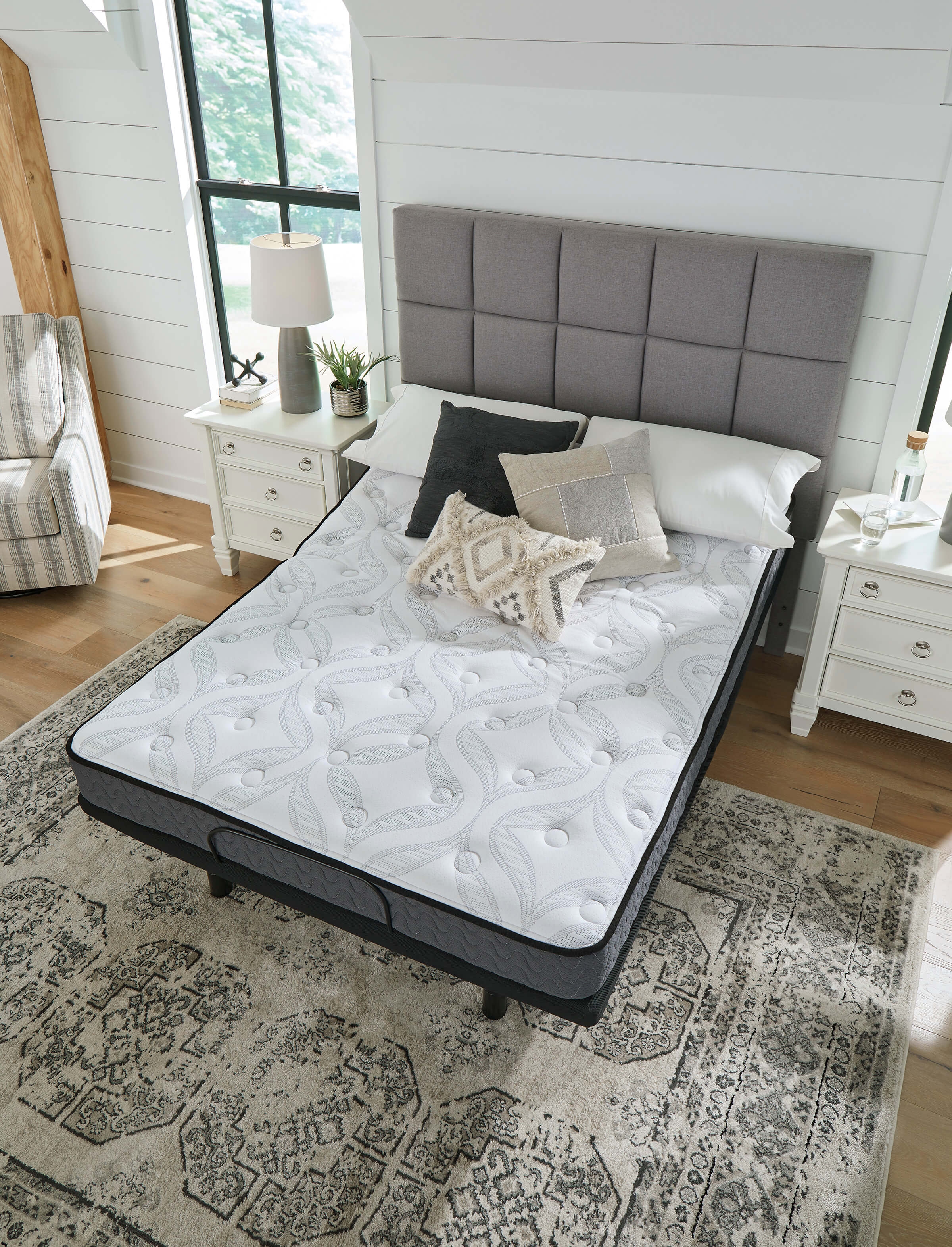 8" Bonnell Hybrid Mattress, Twin Size
