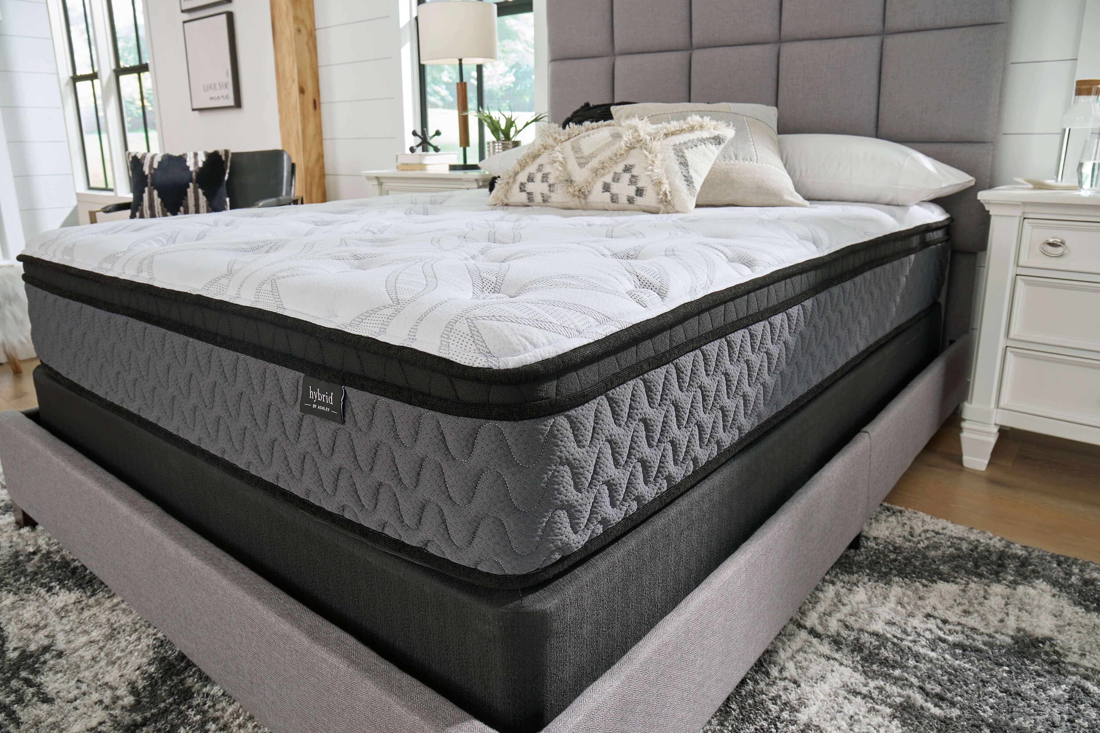 12" Pocketed Hybrid Memory Foam Mattress, California King Size