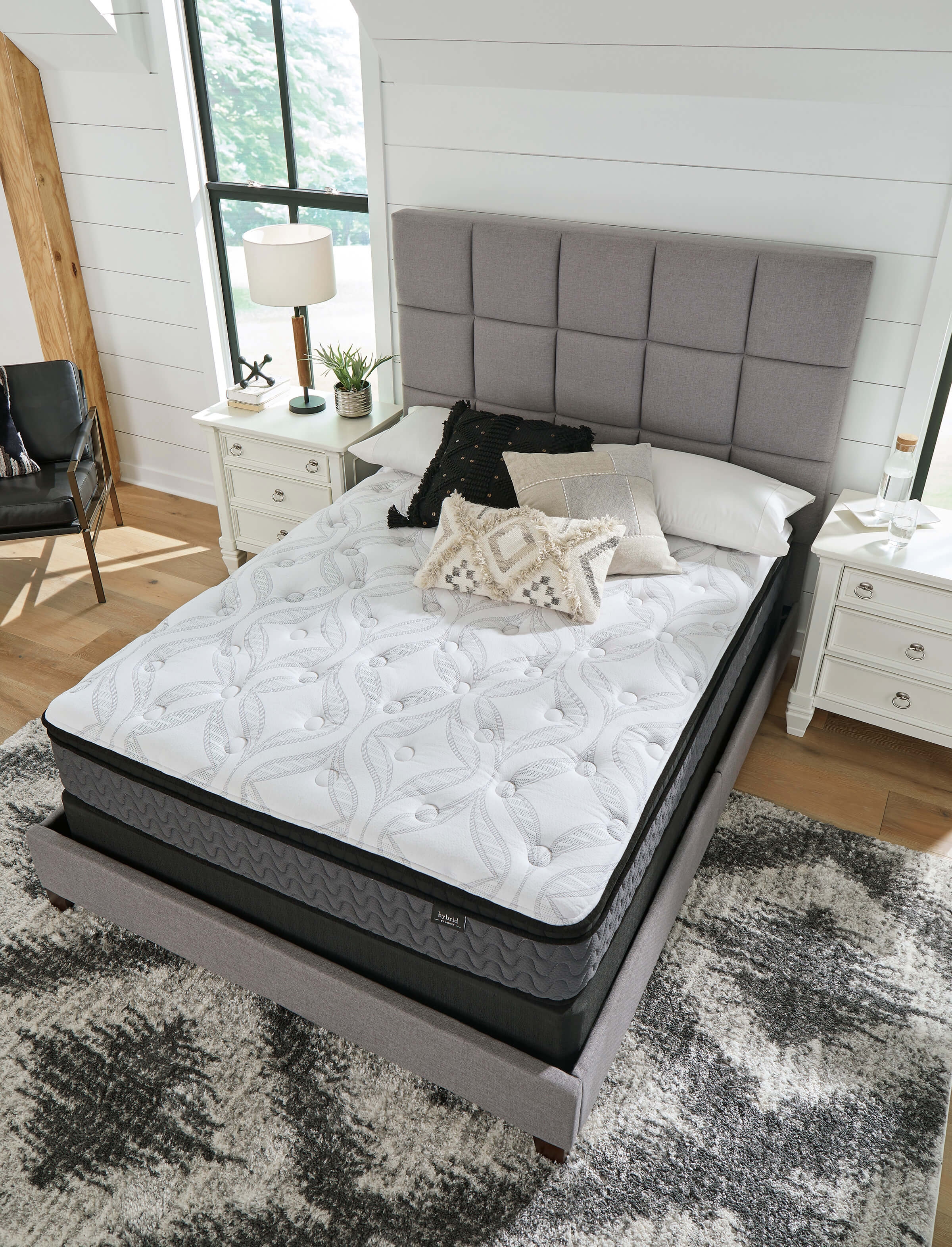 12" Pocketed Hybrid Memory Foam Mattress, California King Size