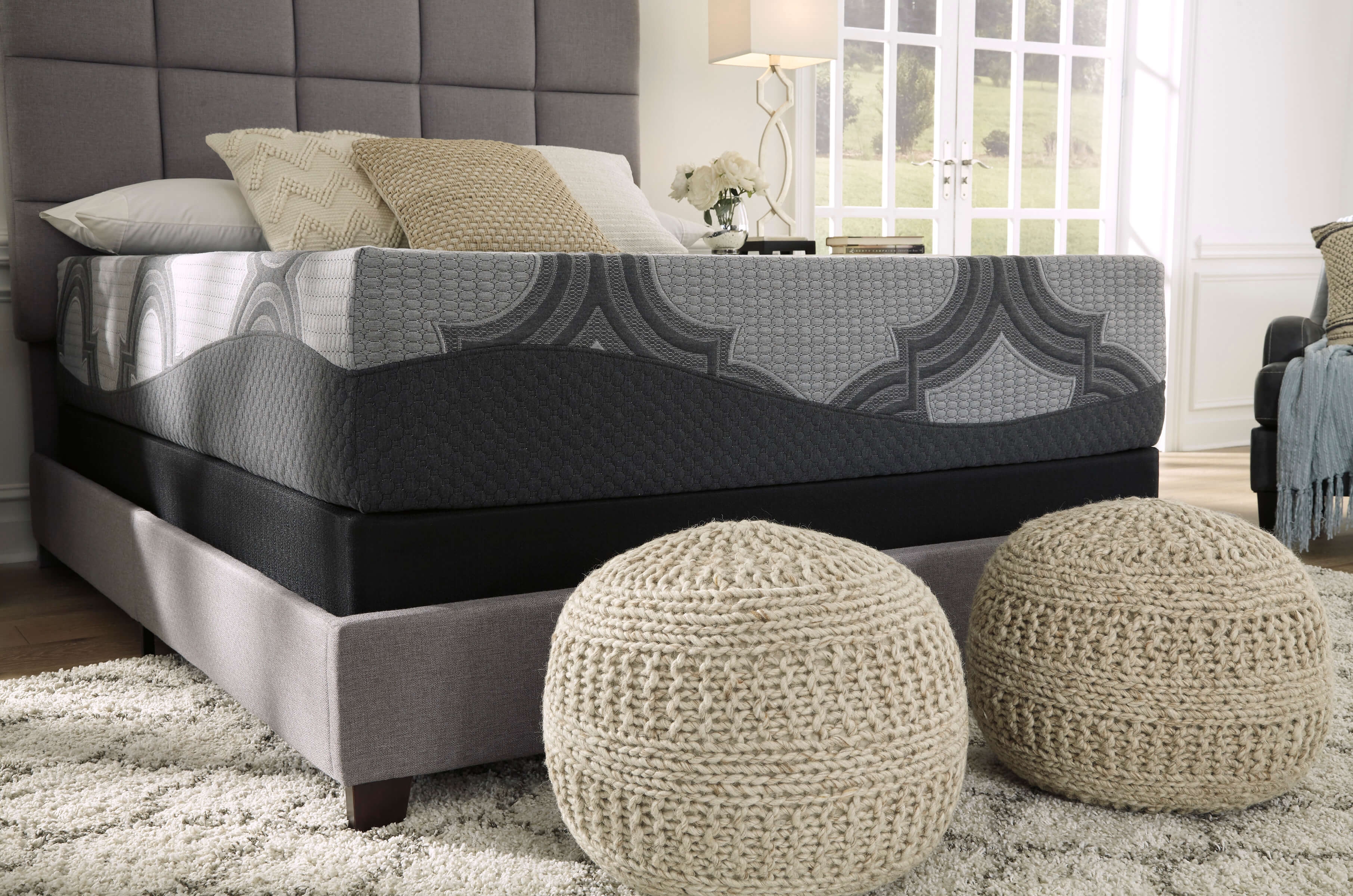 12" Ashley Hybrid Memory Foam Mattress, Queen Size