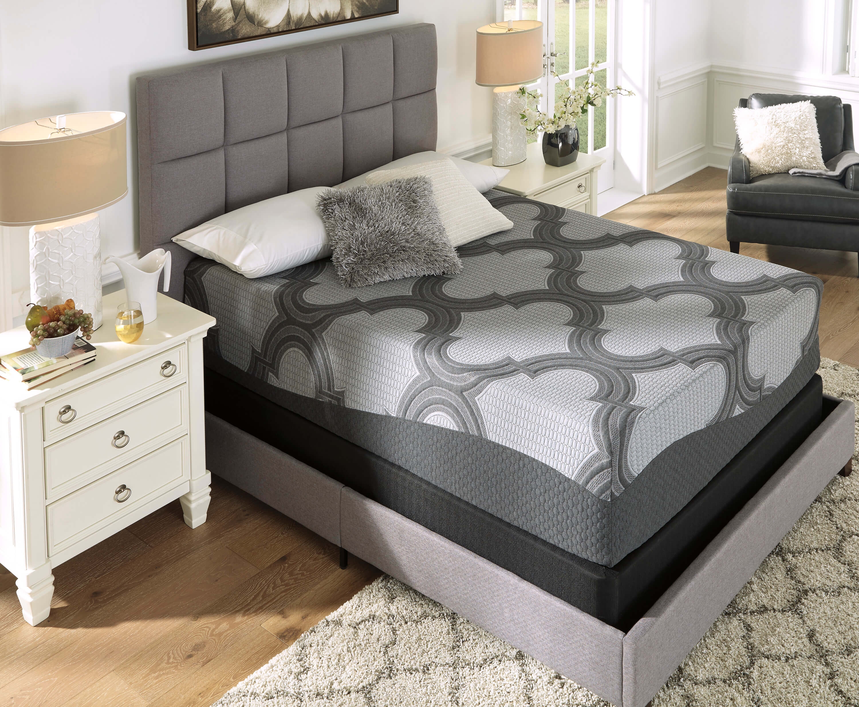 14" Ashley Hybrid Memory Foam Mattress, King Size