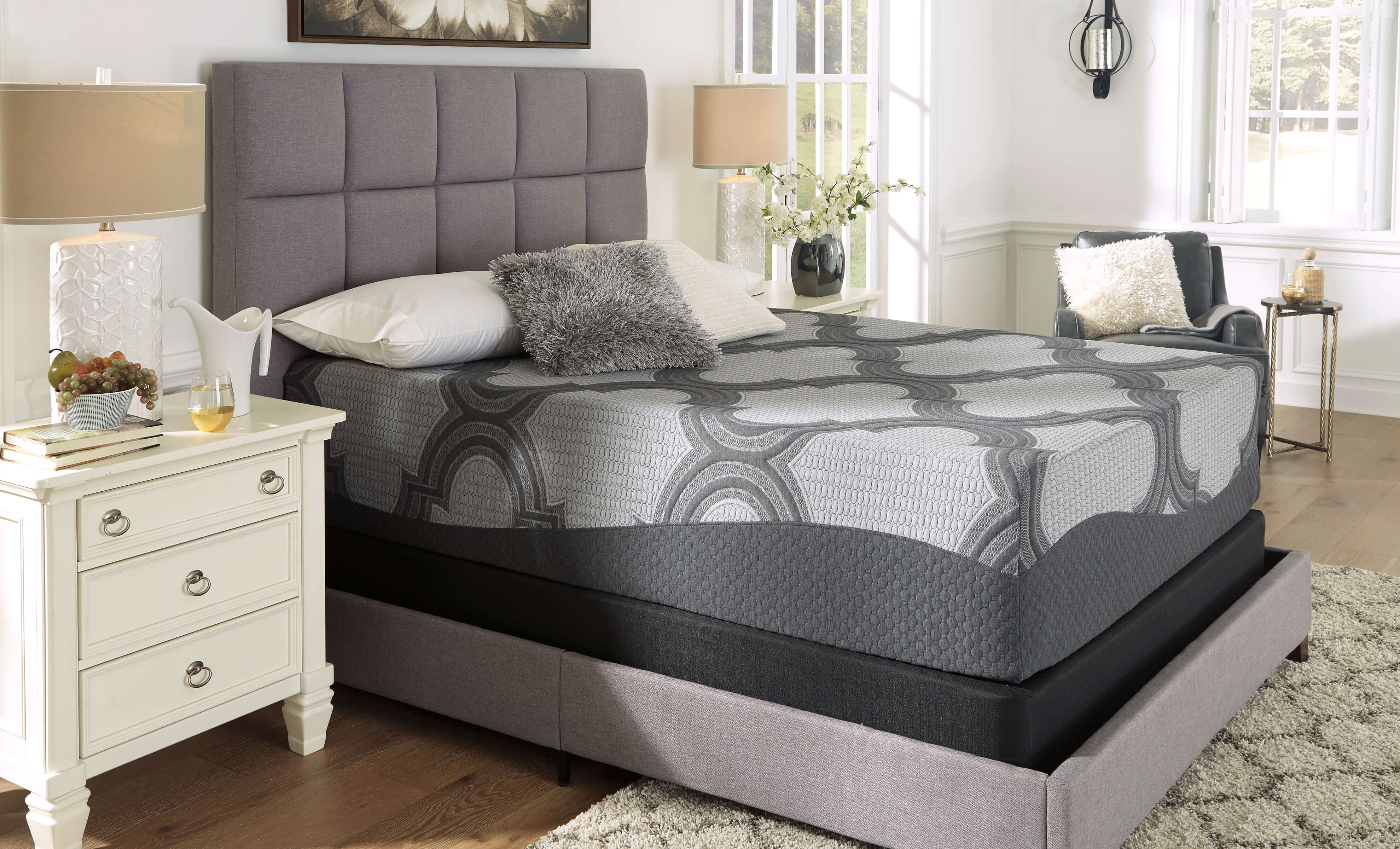 14" Ashley Hybrid Memory Foam Mattress, King Size