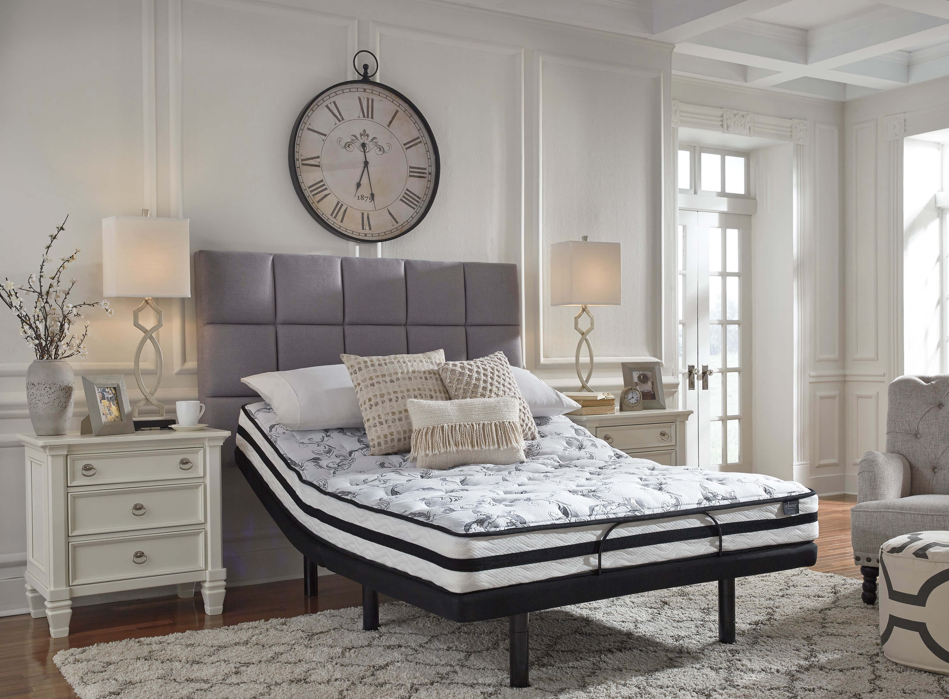 8" Chime Innerspring Mattress, King Size