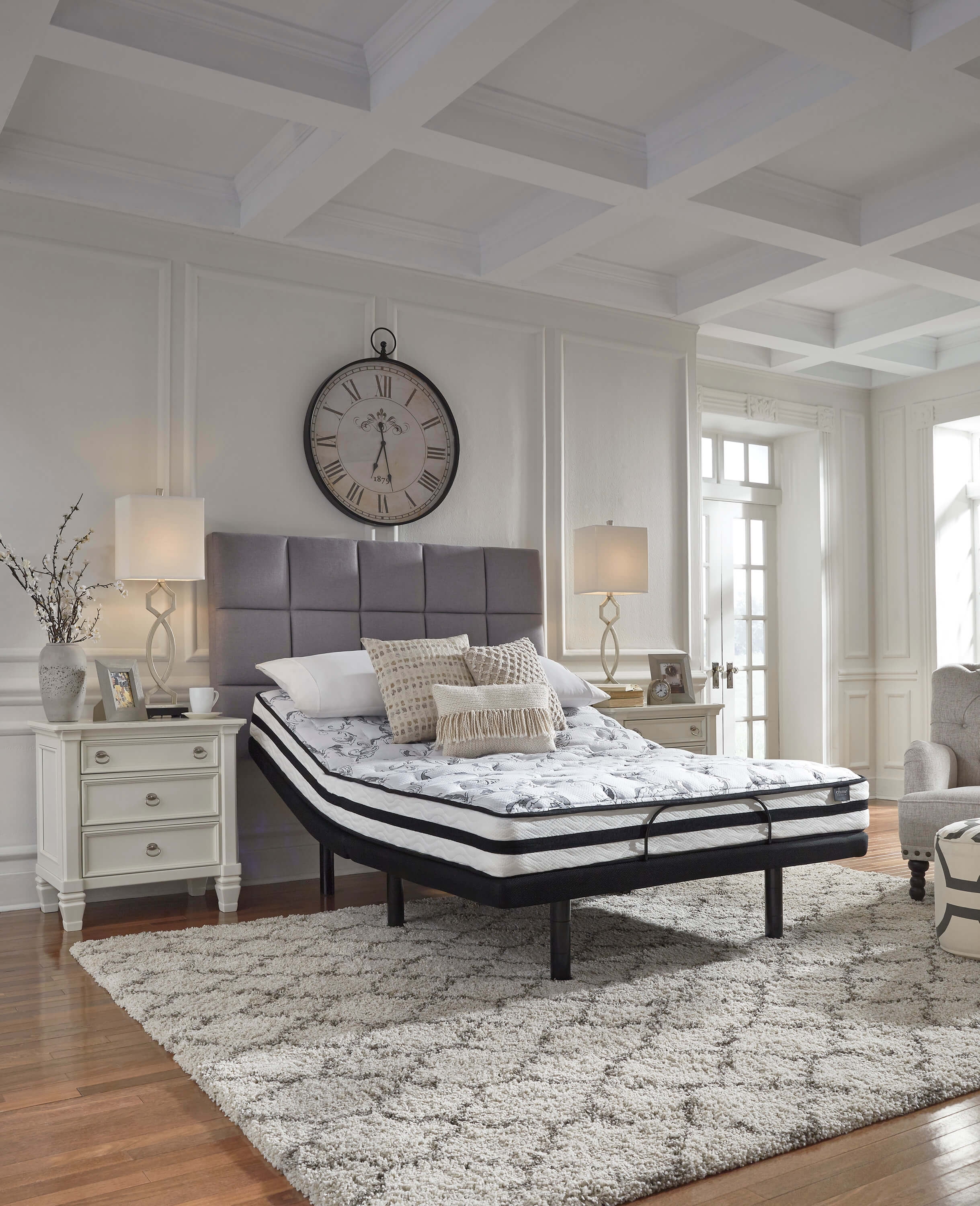 8" Chime Innerspring Mattress, Queen Size