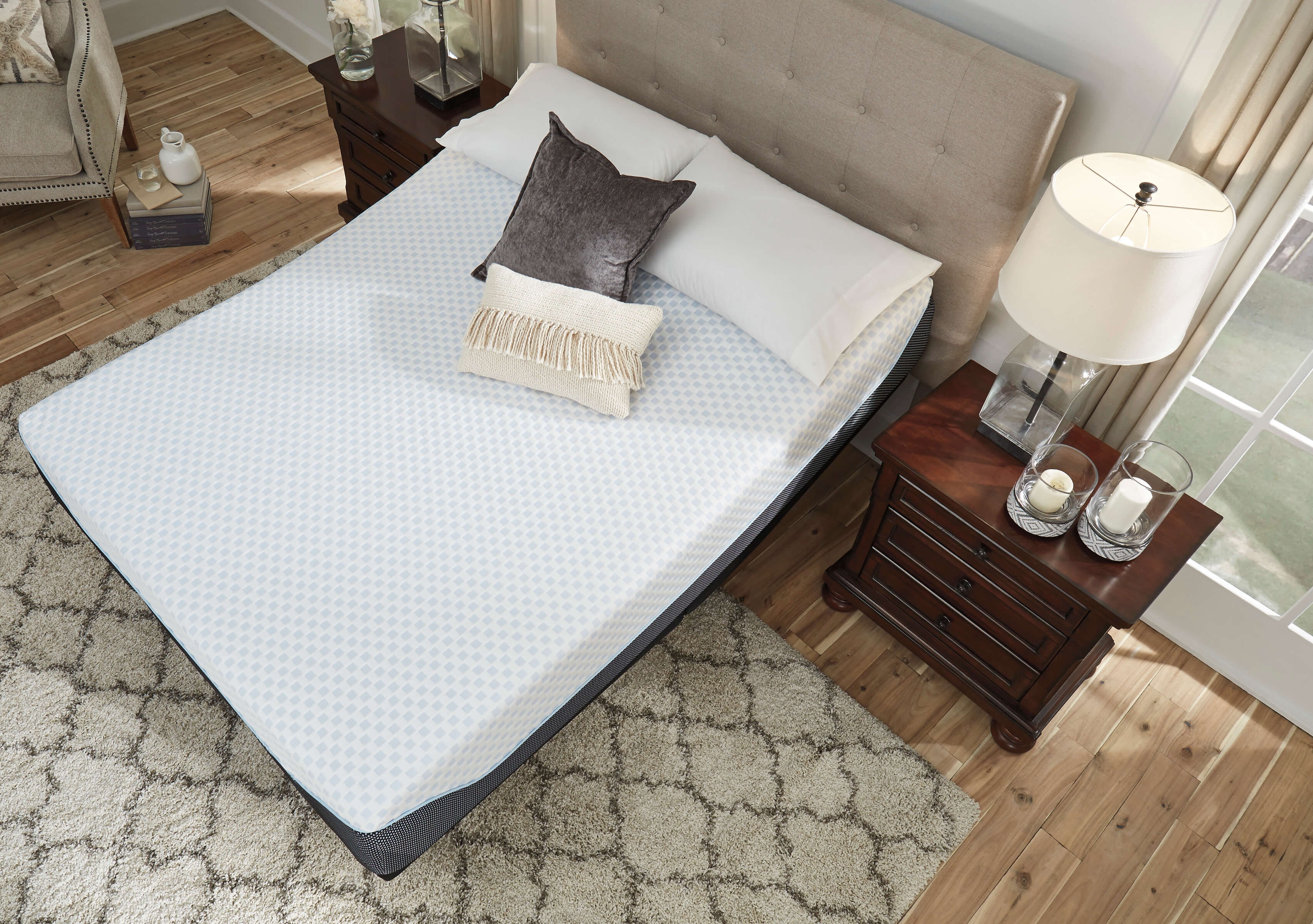 14" Chime Elite Memory Foam Mattress