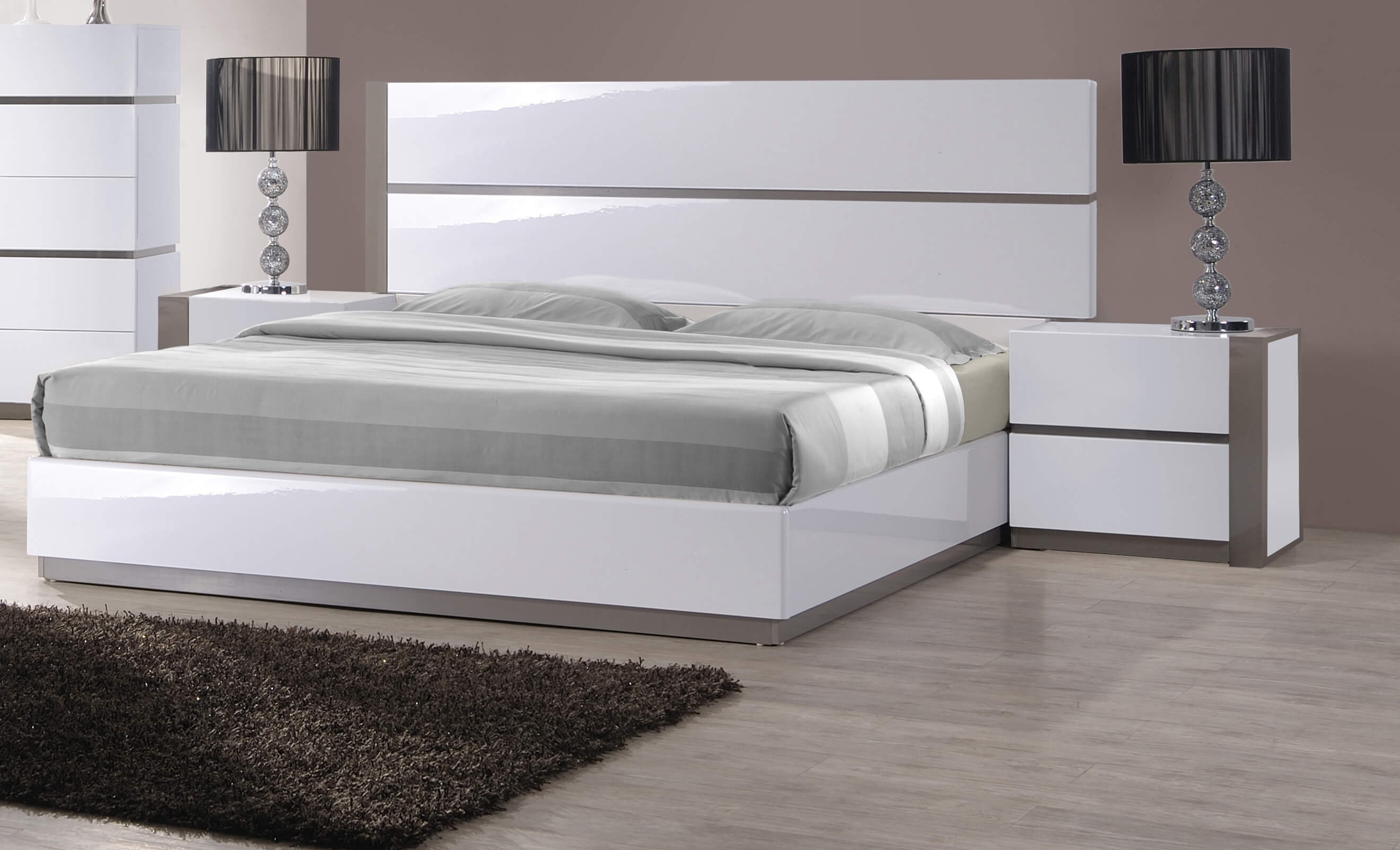 Manila Queen Size Bed
