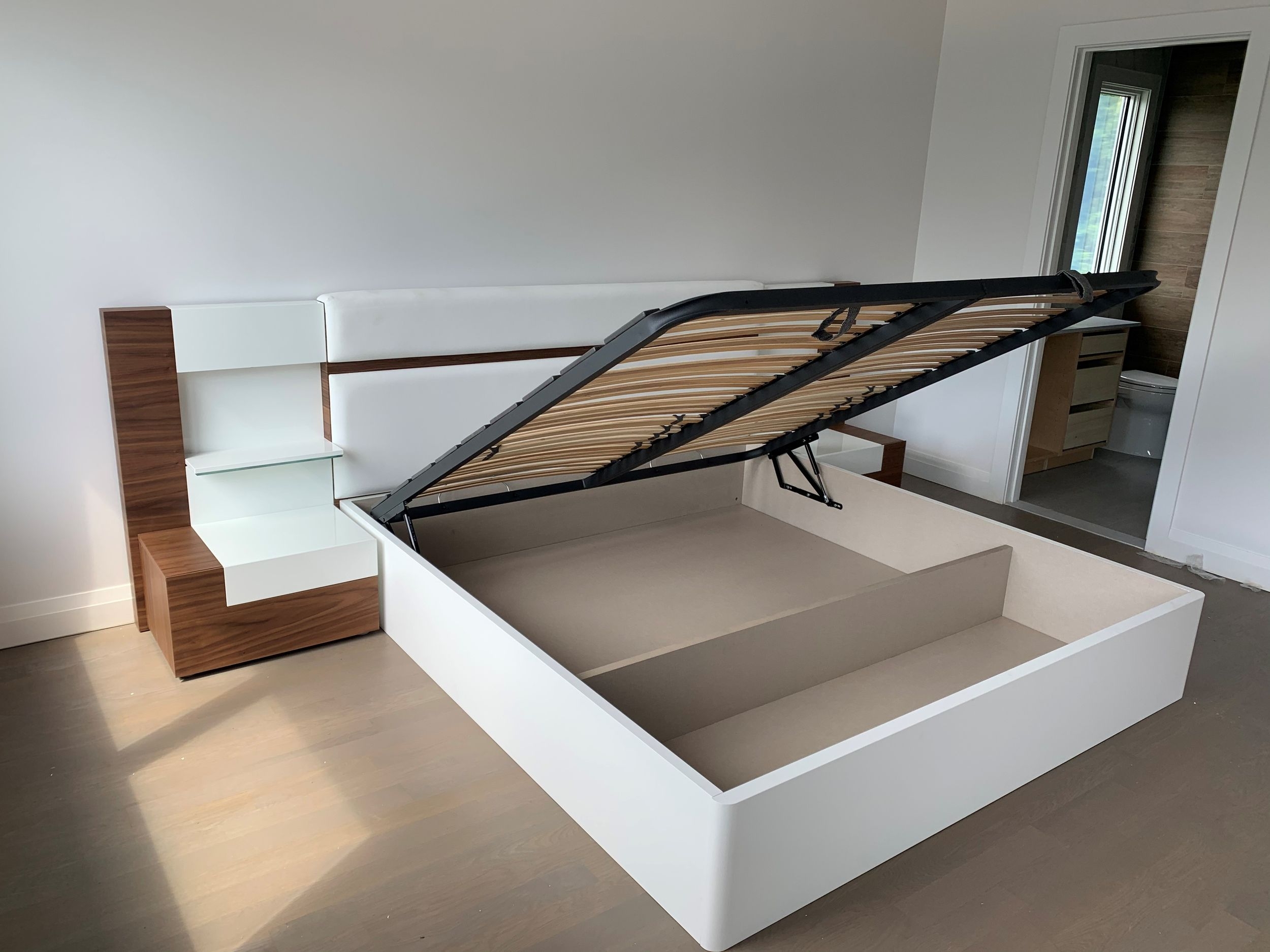 Mar Wood Veneer/Eco-Leather Storage Bed