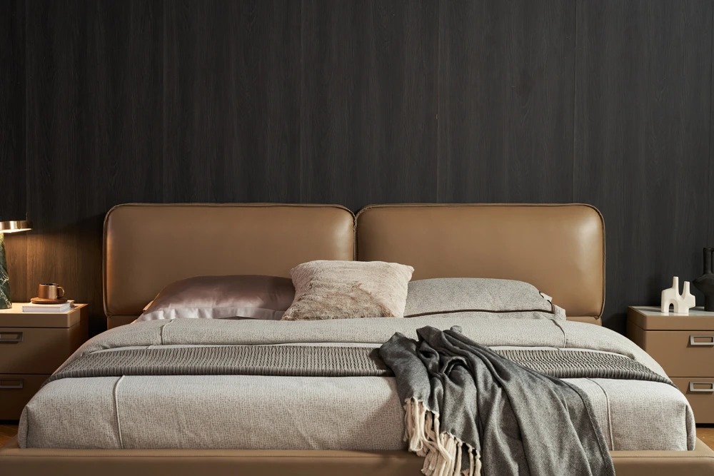 Mason Leather/Faux Leather Platform Bedroom Set