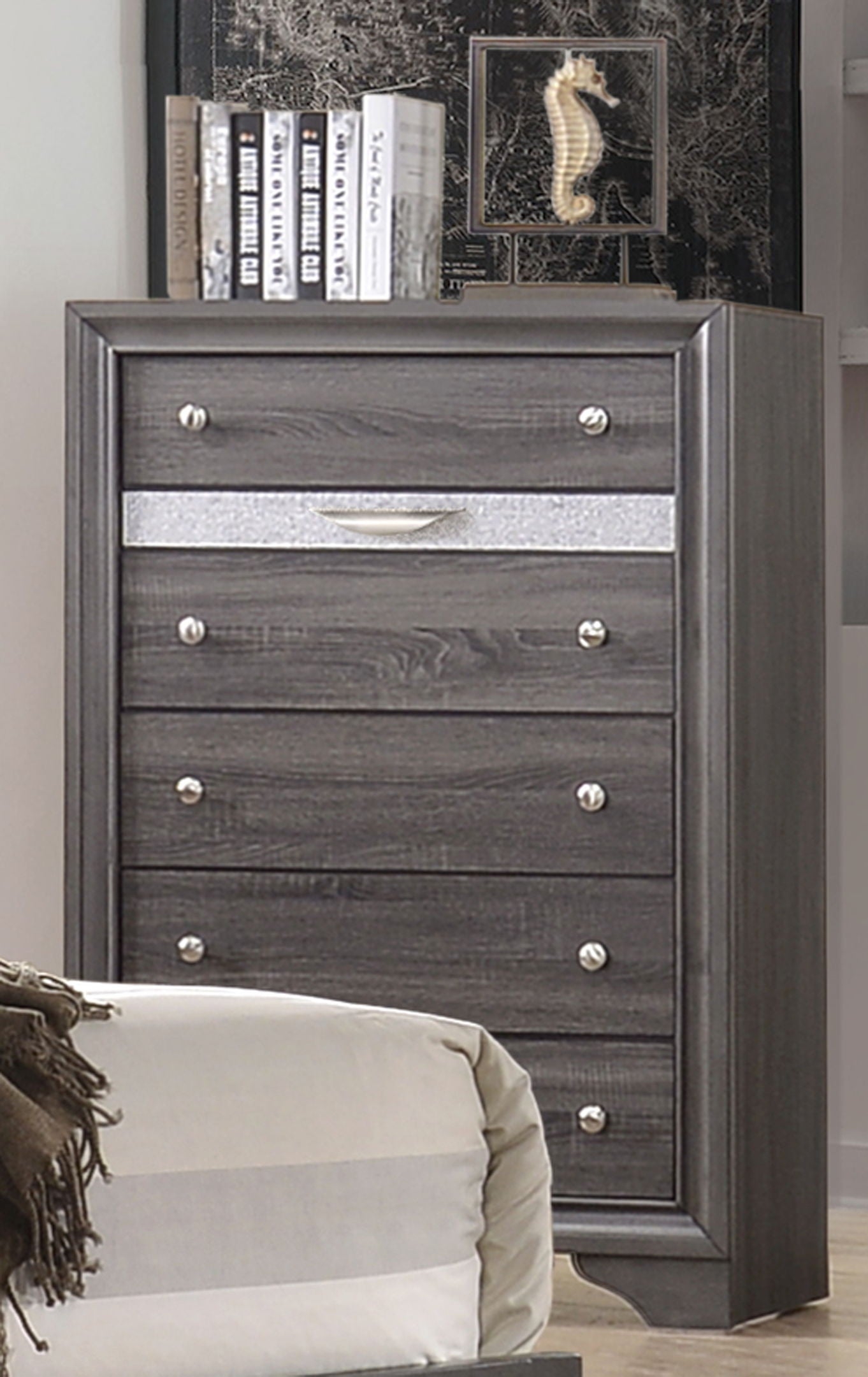 Modern 6 Piece Queen Size Furniture Set