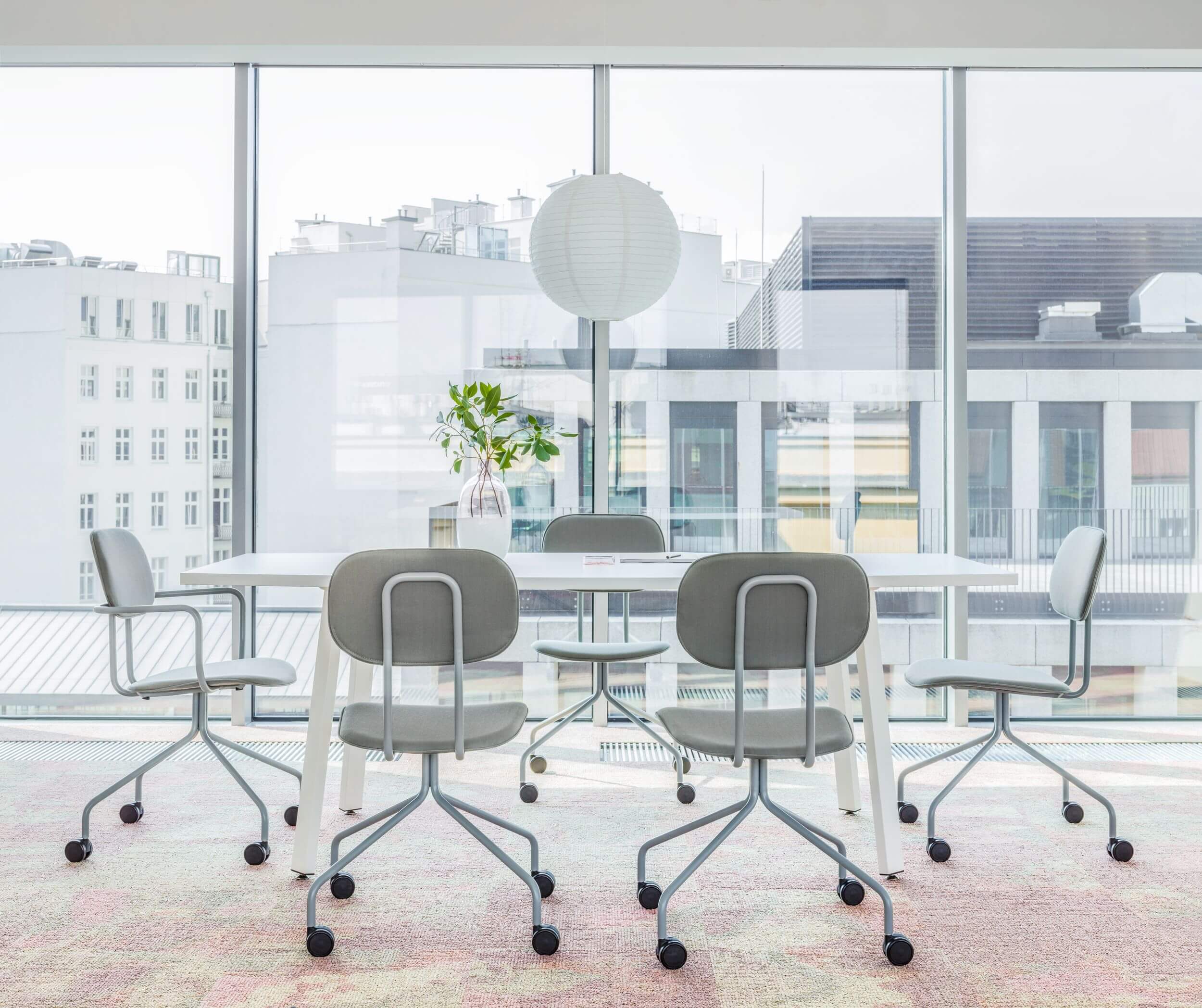 New School N1N03K Swivel Office Chair w/4-Star Metal Base & Castors