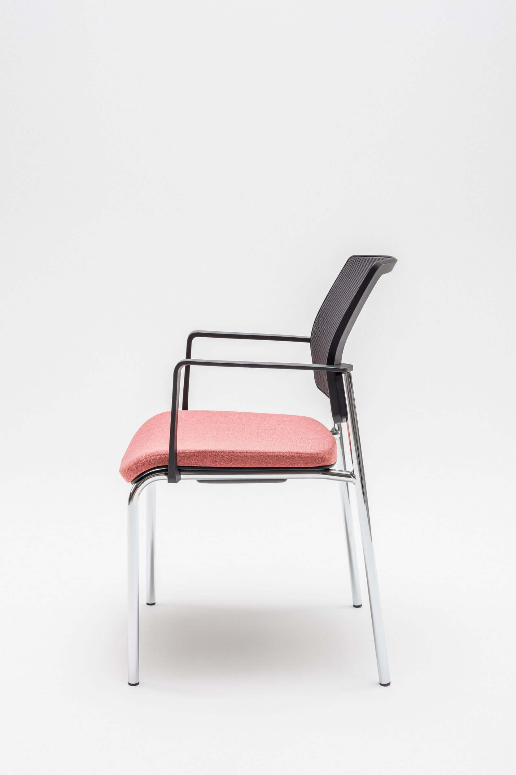 Gaya Stackable Conference Chair